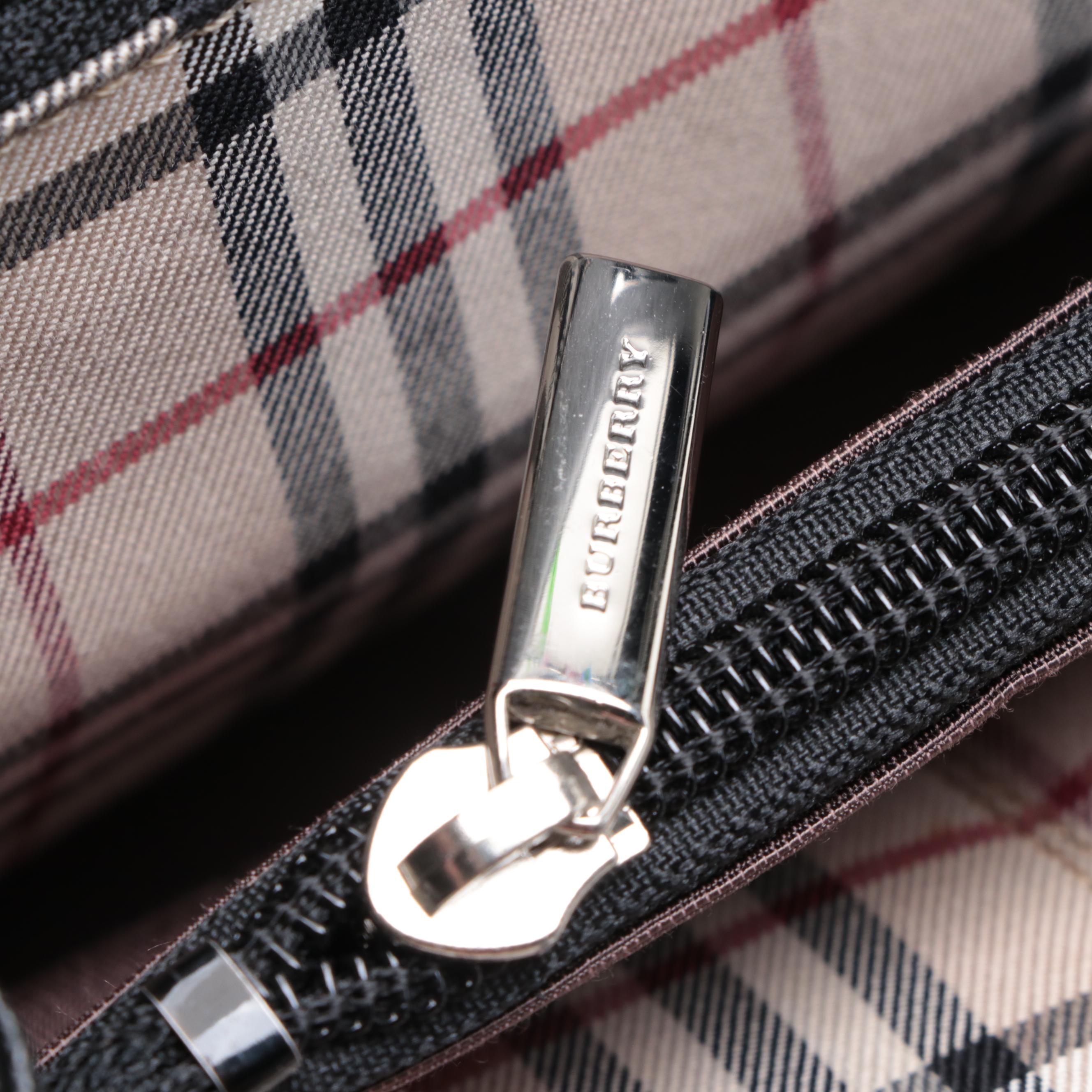 Burberry Small Handbag in Black Crossgrain Leather