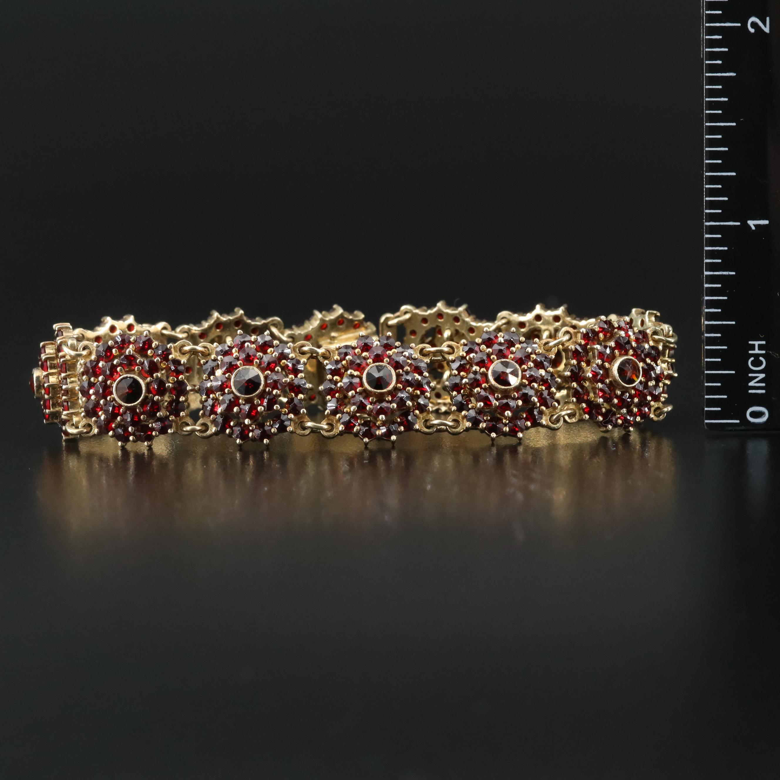 Vintage 900 Silver Garnet Bracelet