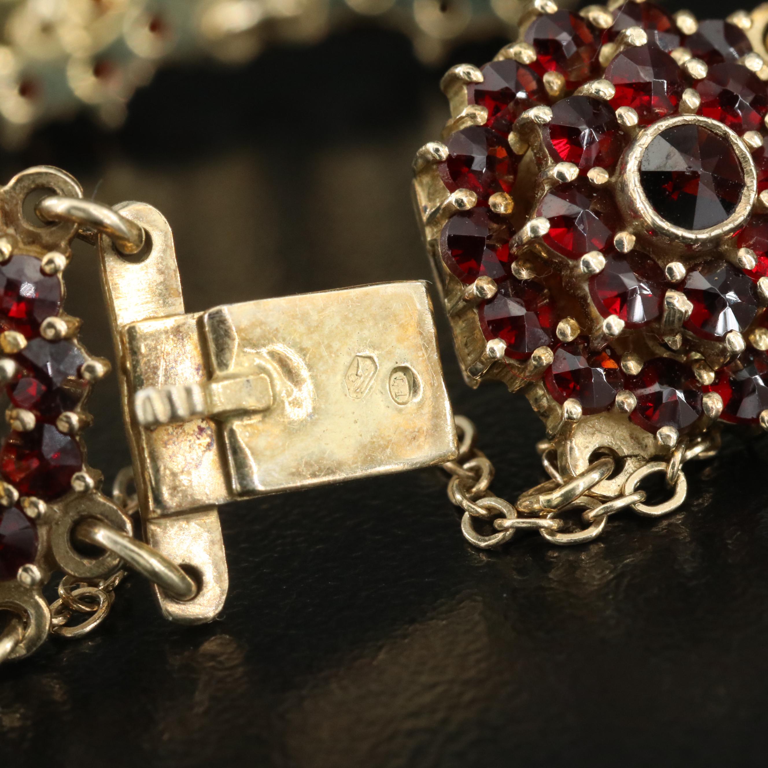 Vintage 900 Silver Garnet Bracelet