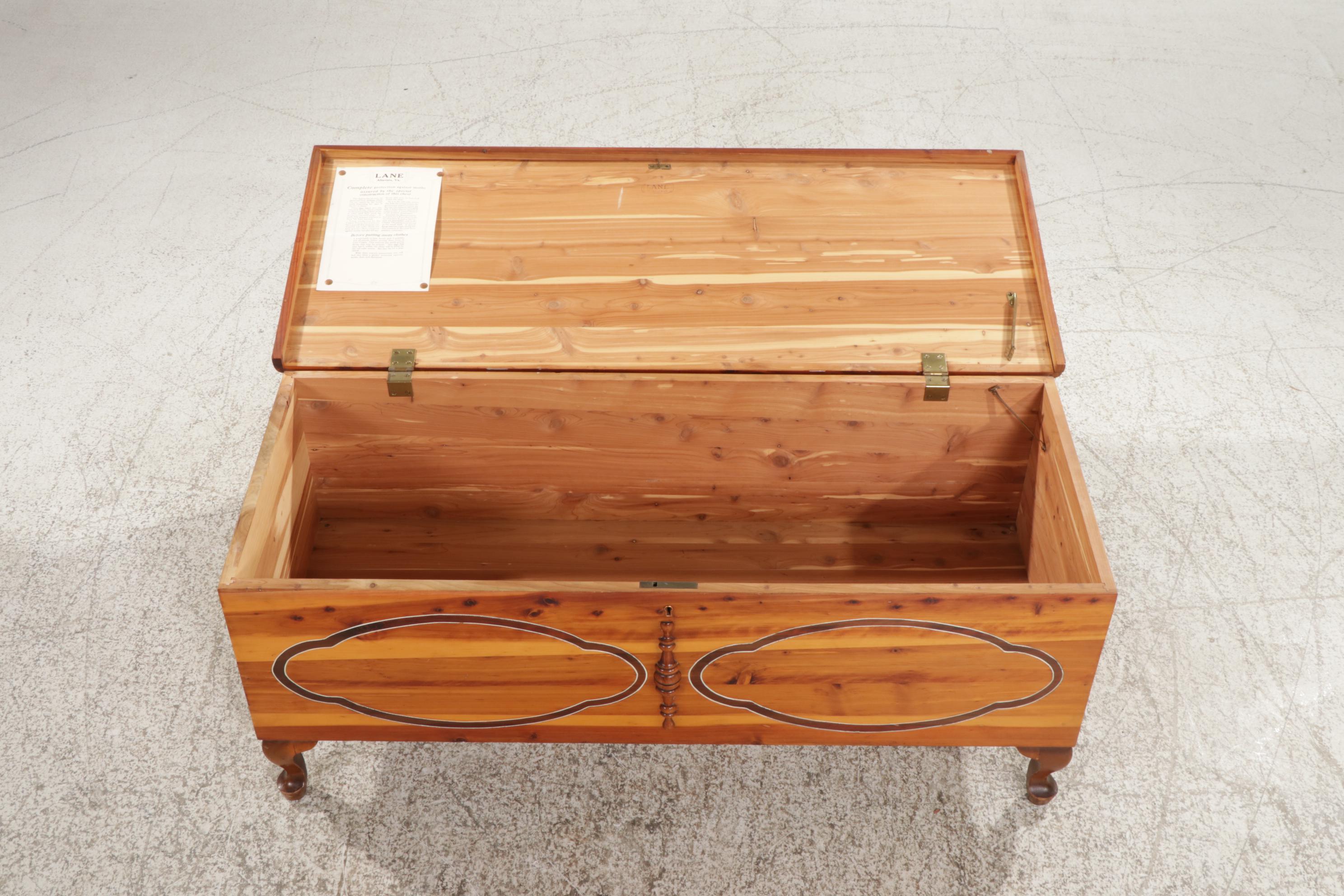 Lane Queen Anne Style Cedar Chest, Mid to Late 20th Century