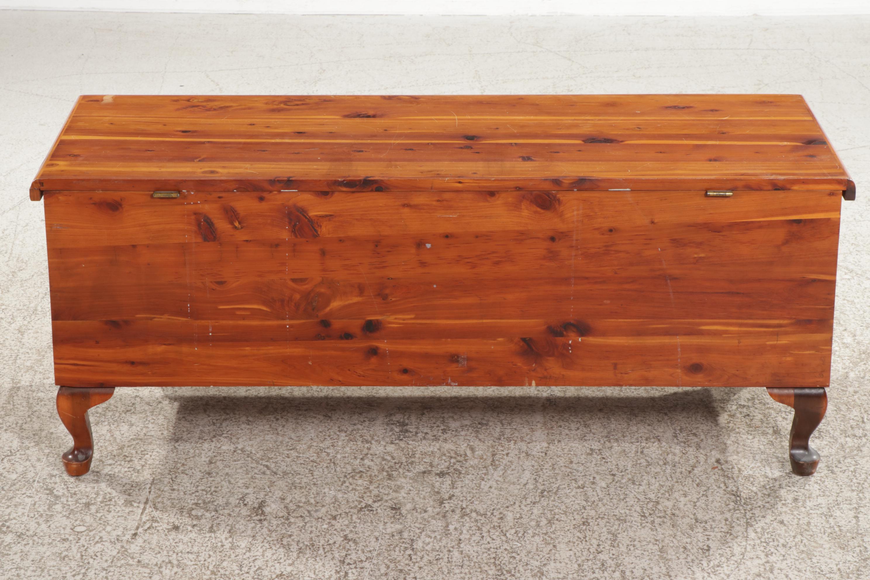 Lane Queen Anne Style Cedar Chest, Mid to Late 20th Century