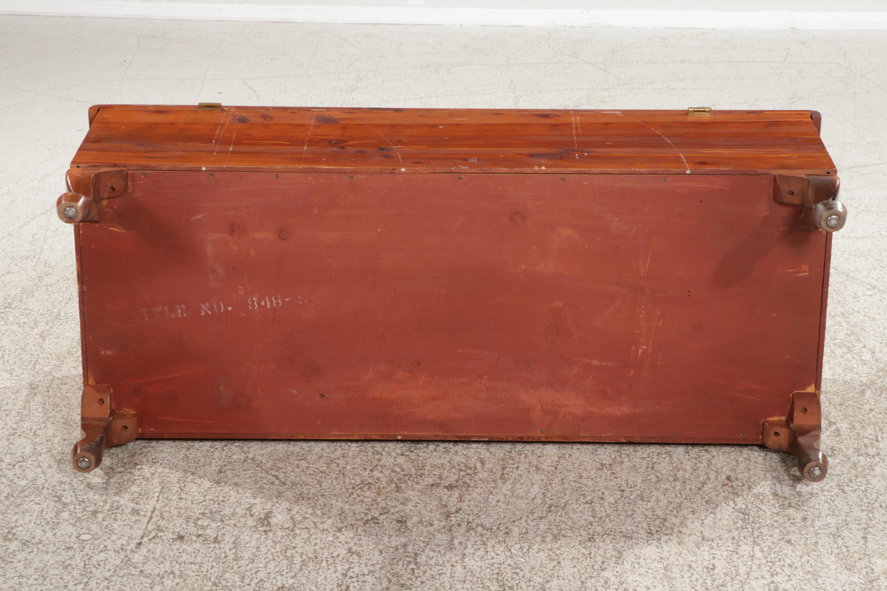Lane Queen Anne Style Cedar Chest, Mid to Late 20th Century