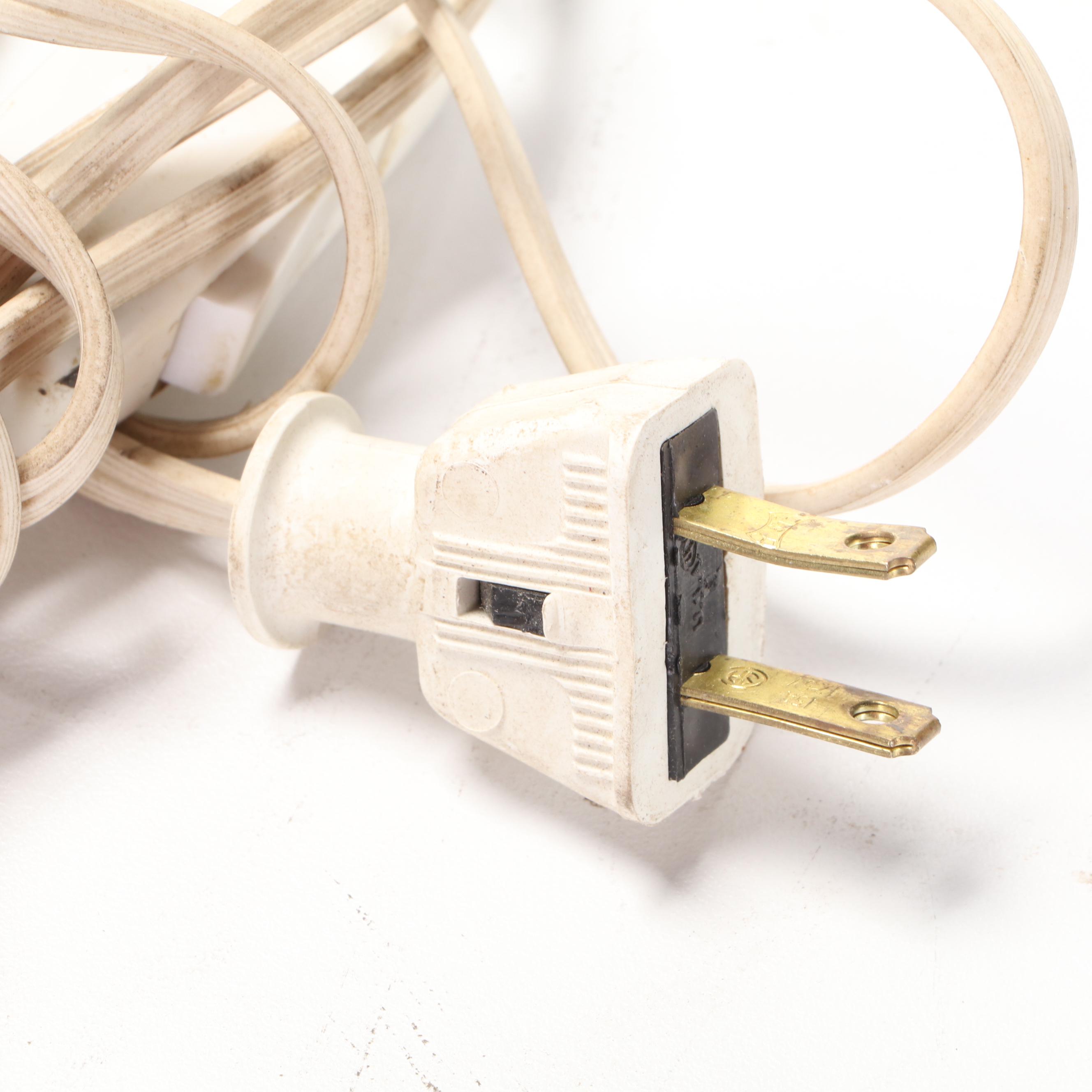 Chinese Porcelain Tea Canister Style Table Lamp