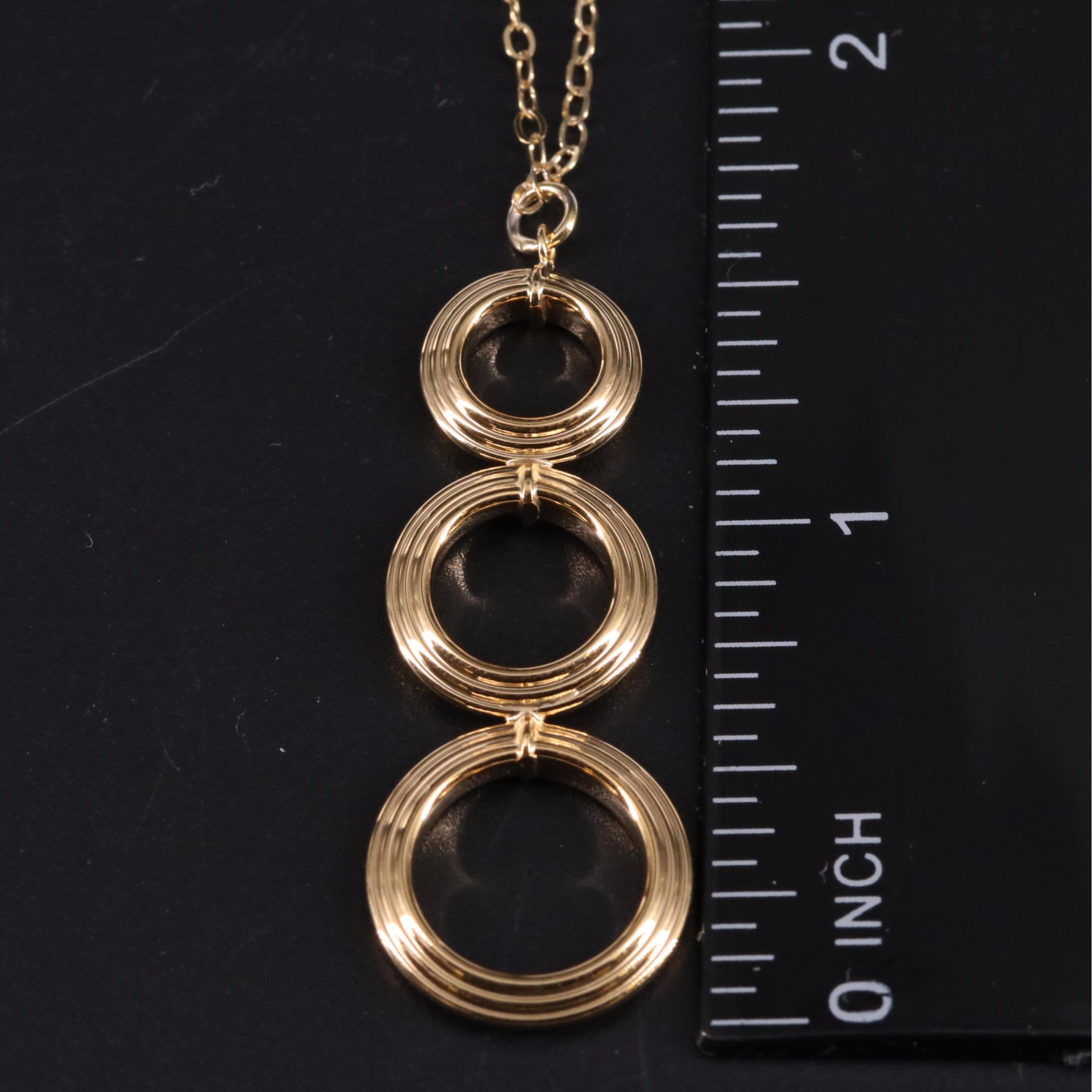 14K Triple Oval Pendant Necklace