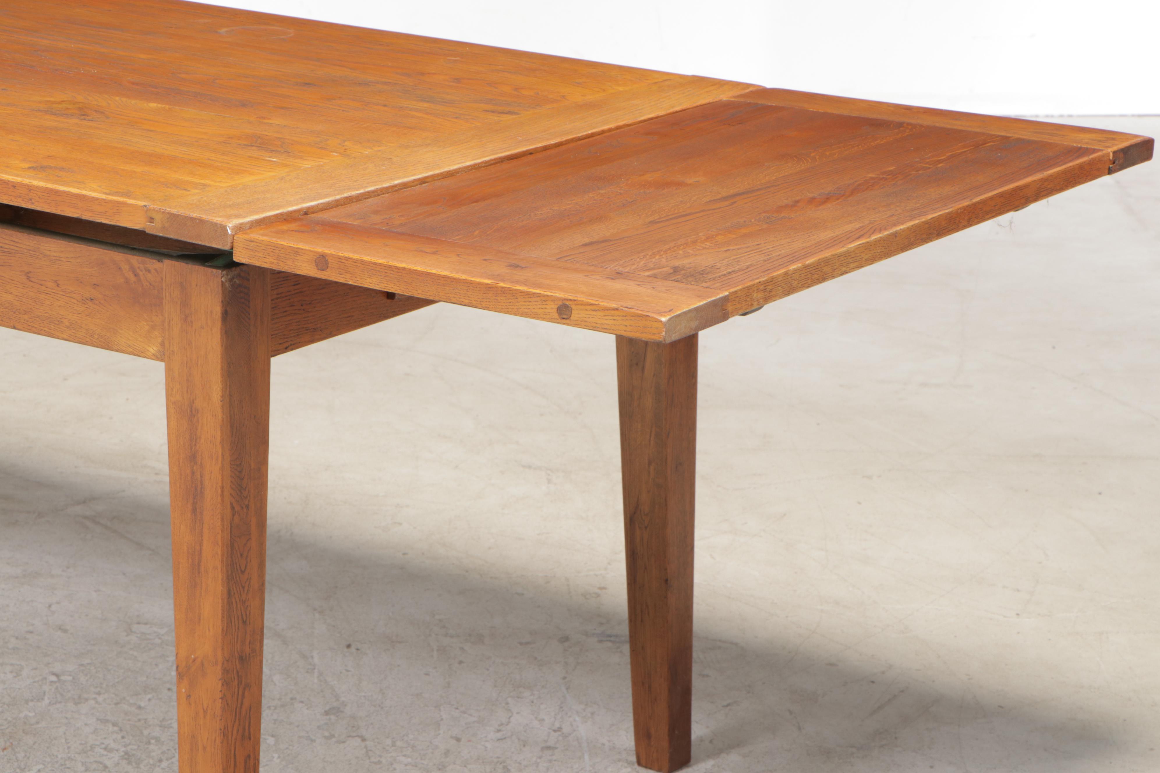 American Primitive Style Oak Draw-Leaf Dining Table, Late 20th Century