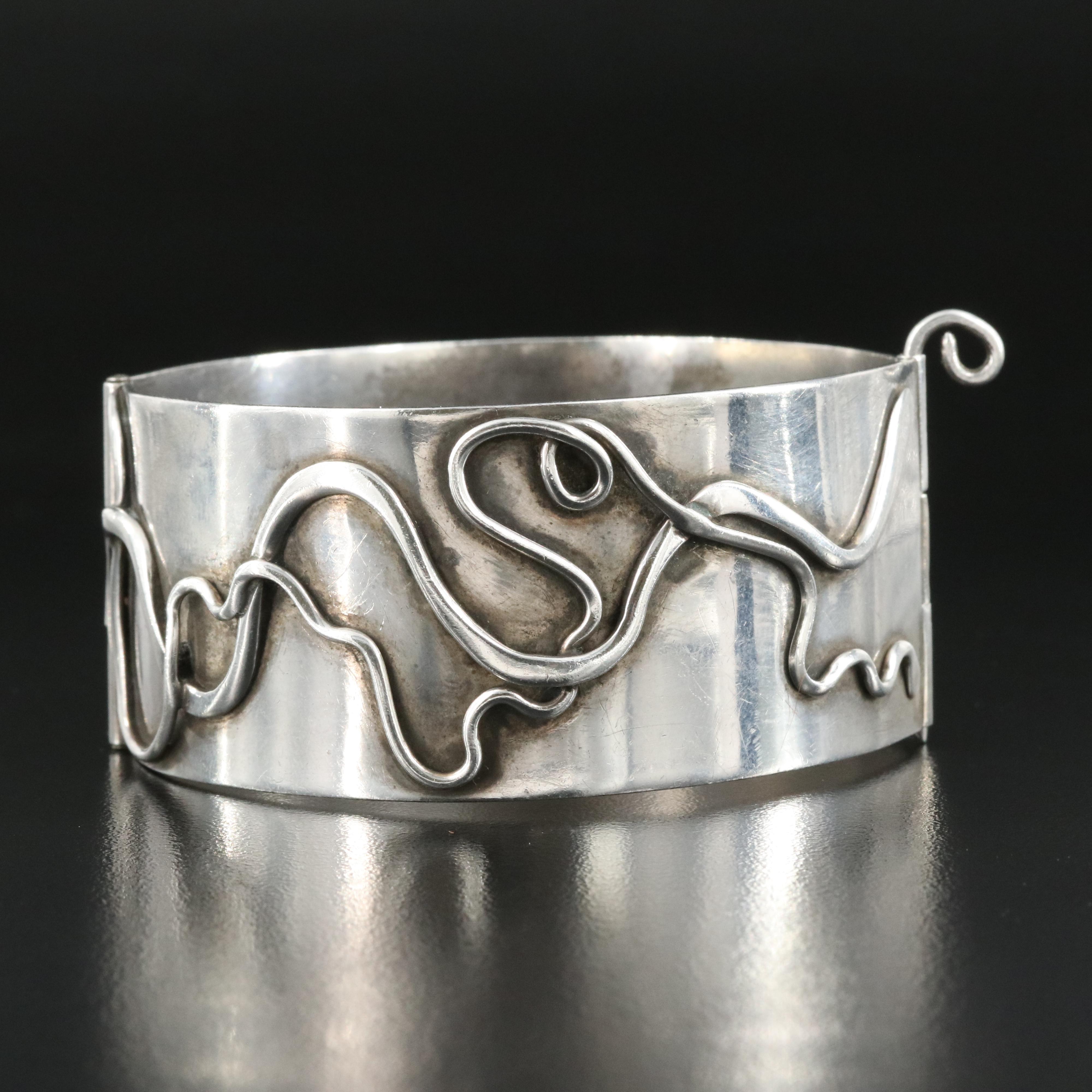 Sterling Hinged Bangle