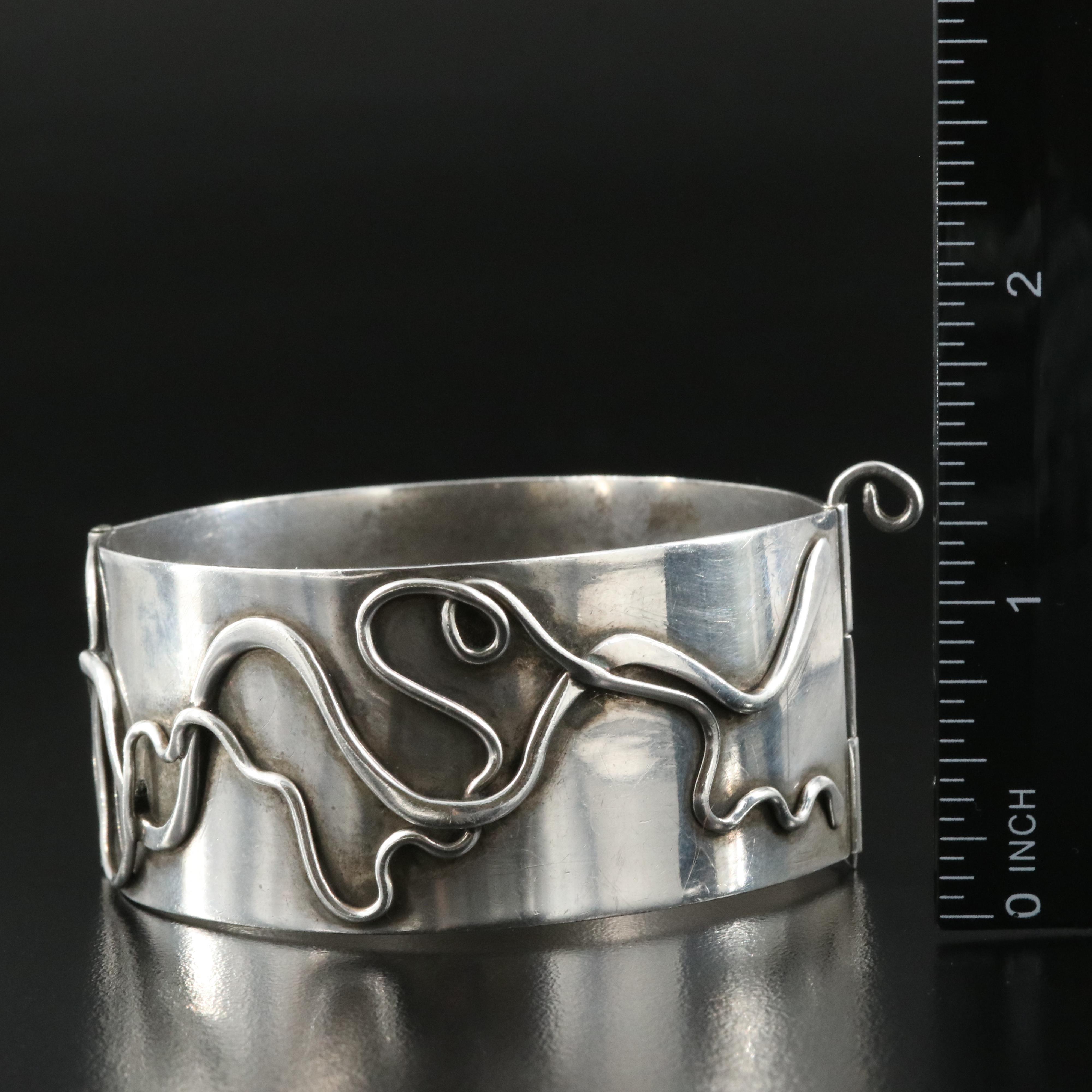 Sterling Hinged Bangle