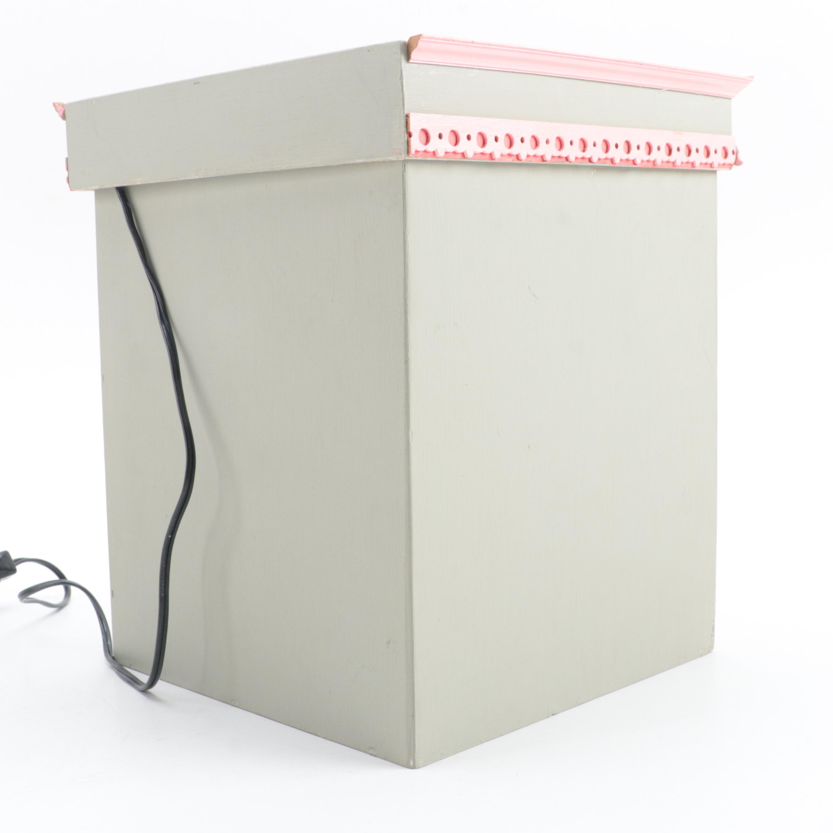 Glass Fronted German Fur Mouse Shadow Box Diorama, Mid-Late 20th Century