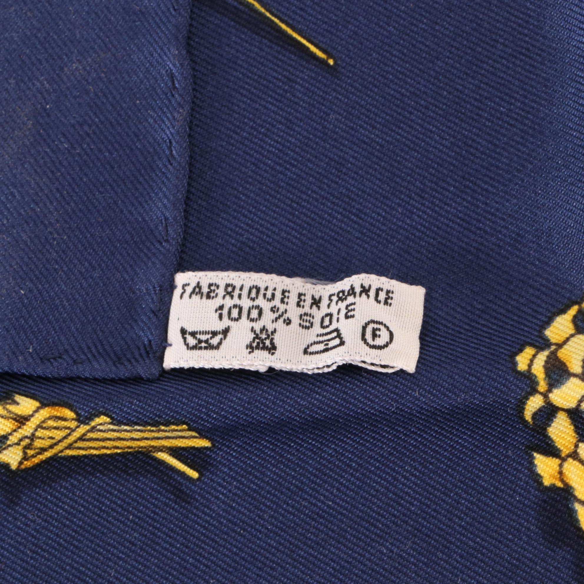 Hermès ''Clips'' Scarf 90 in Silk Twill