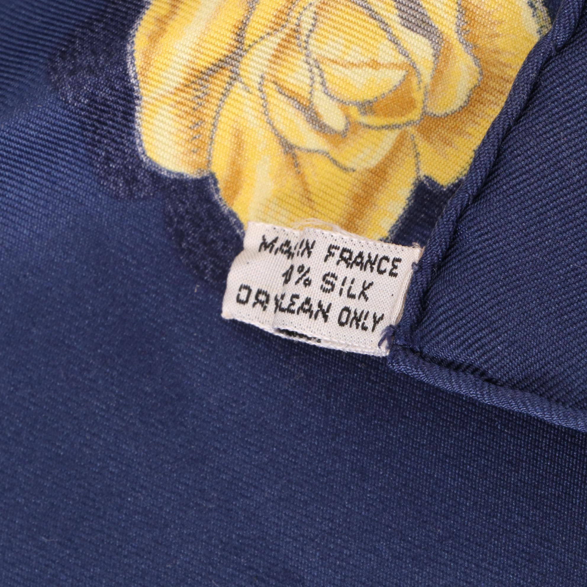 Hermès ''Clips'' Scarf 90 in Silk Twill