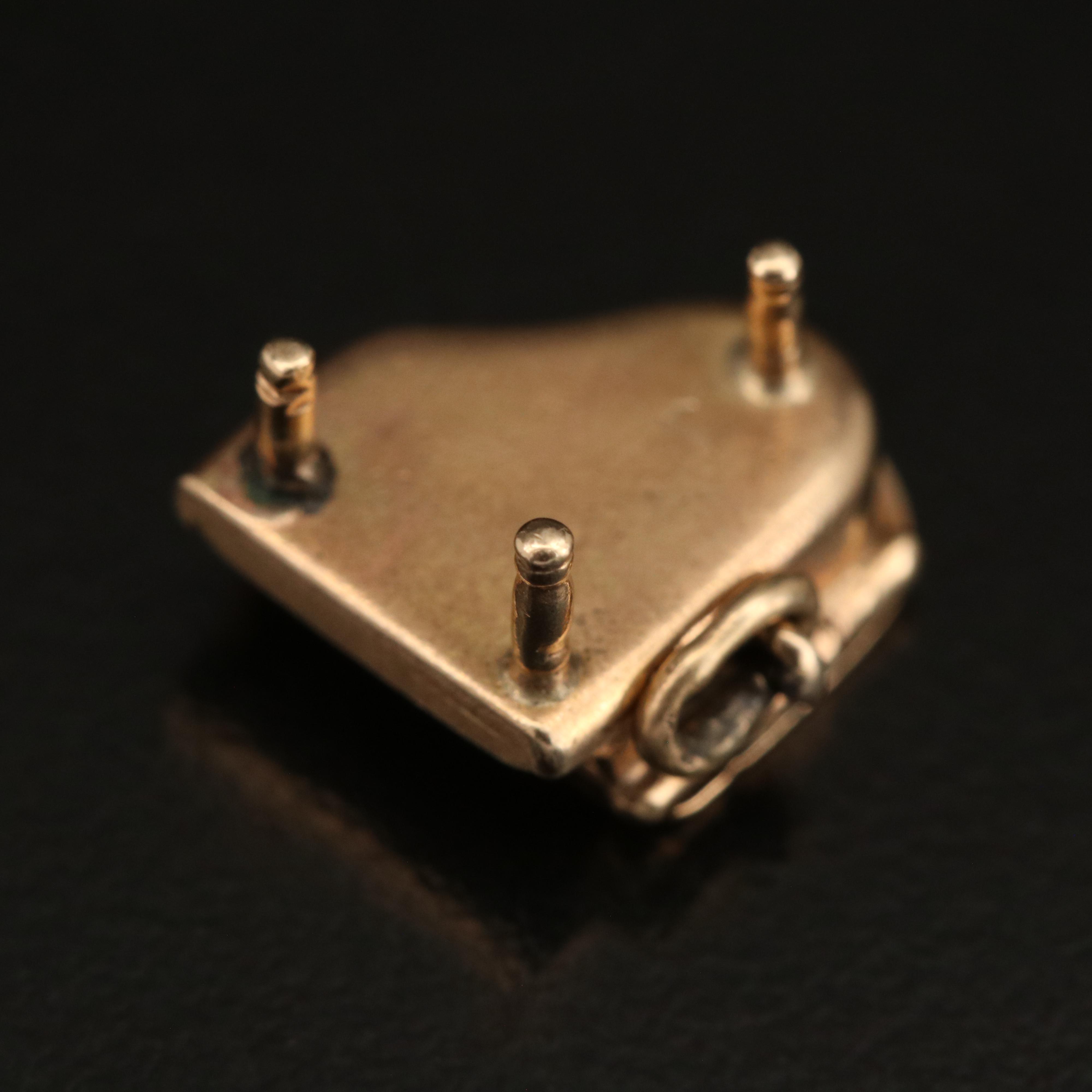 10K Articulating Piano Charm