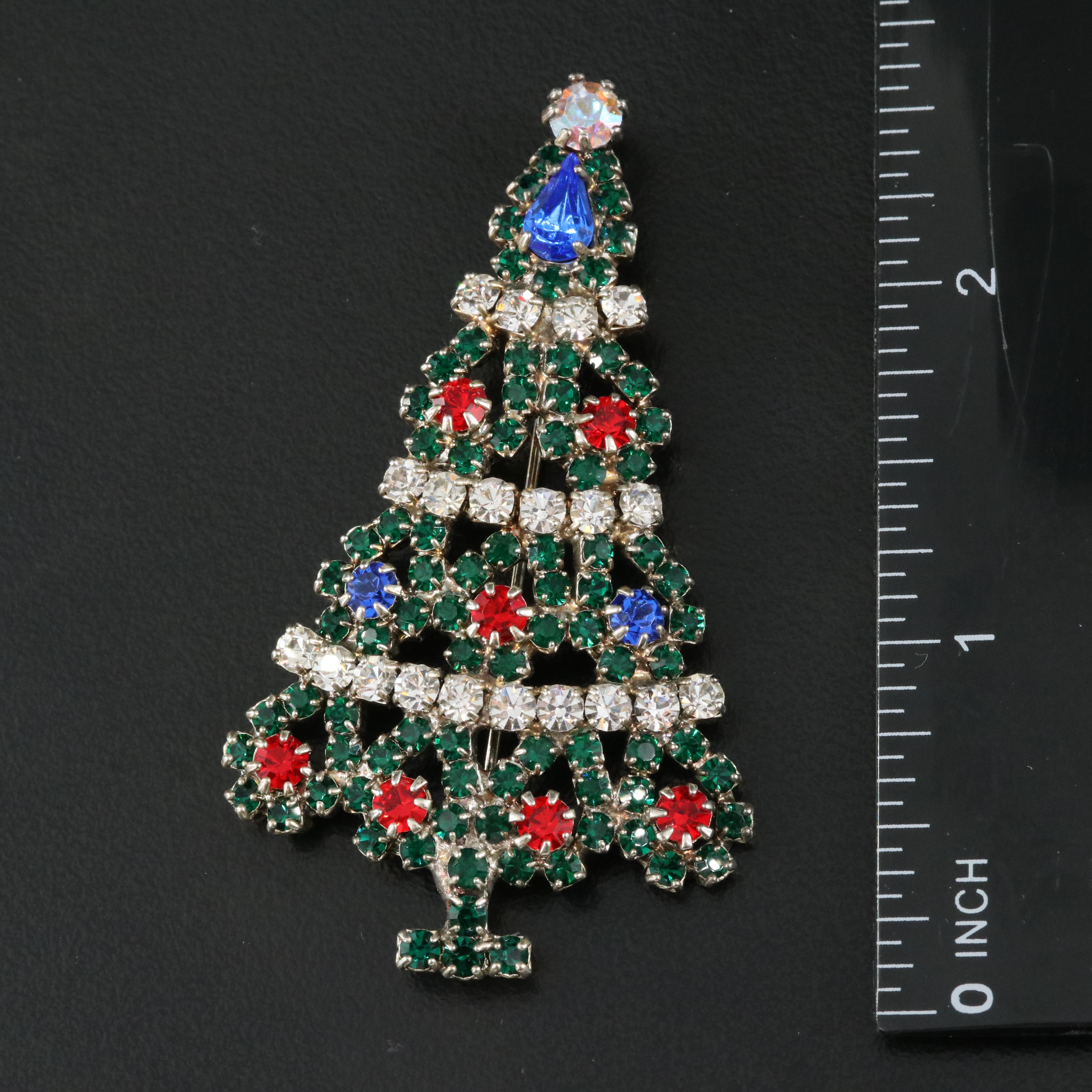 Eisenberg Featured in Vintage Christmas Tree Brooch Collection
