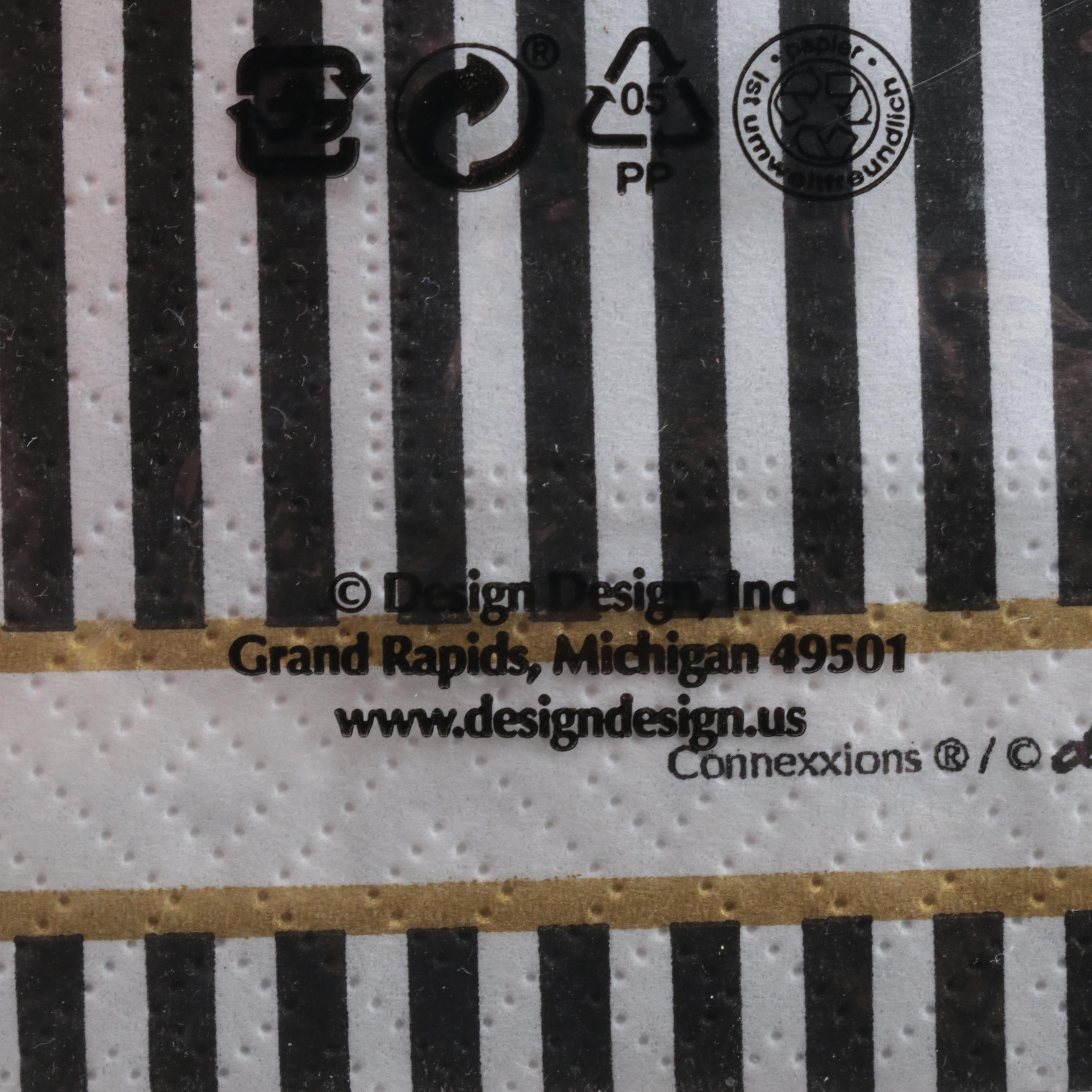 French Themed Table Accessories, Wall Décor and Cookbooks