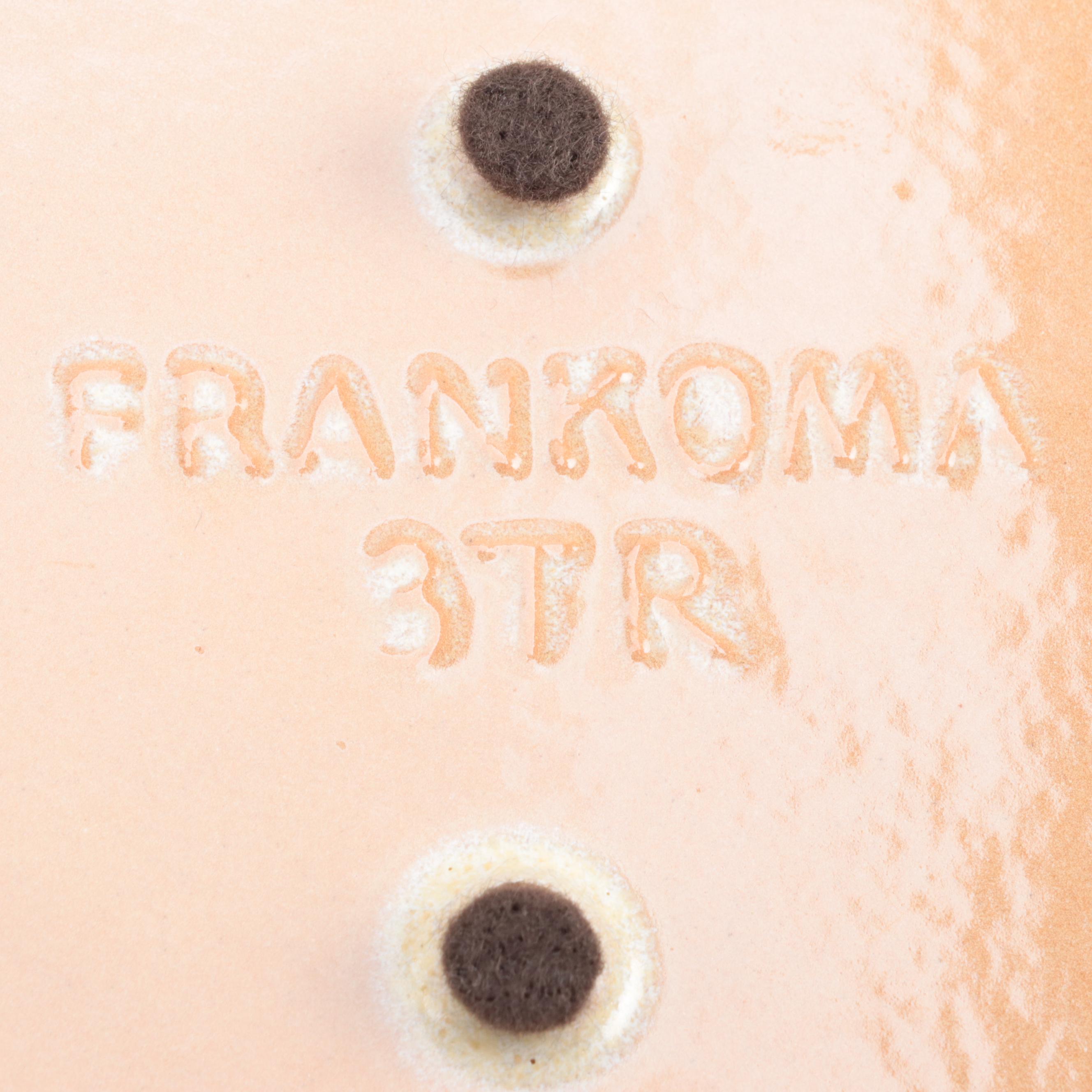 French Themed Table Accessories, Wall Décor and Cookbooks