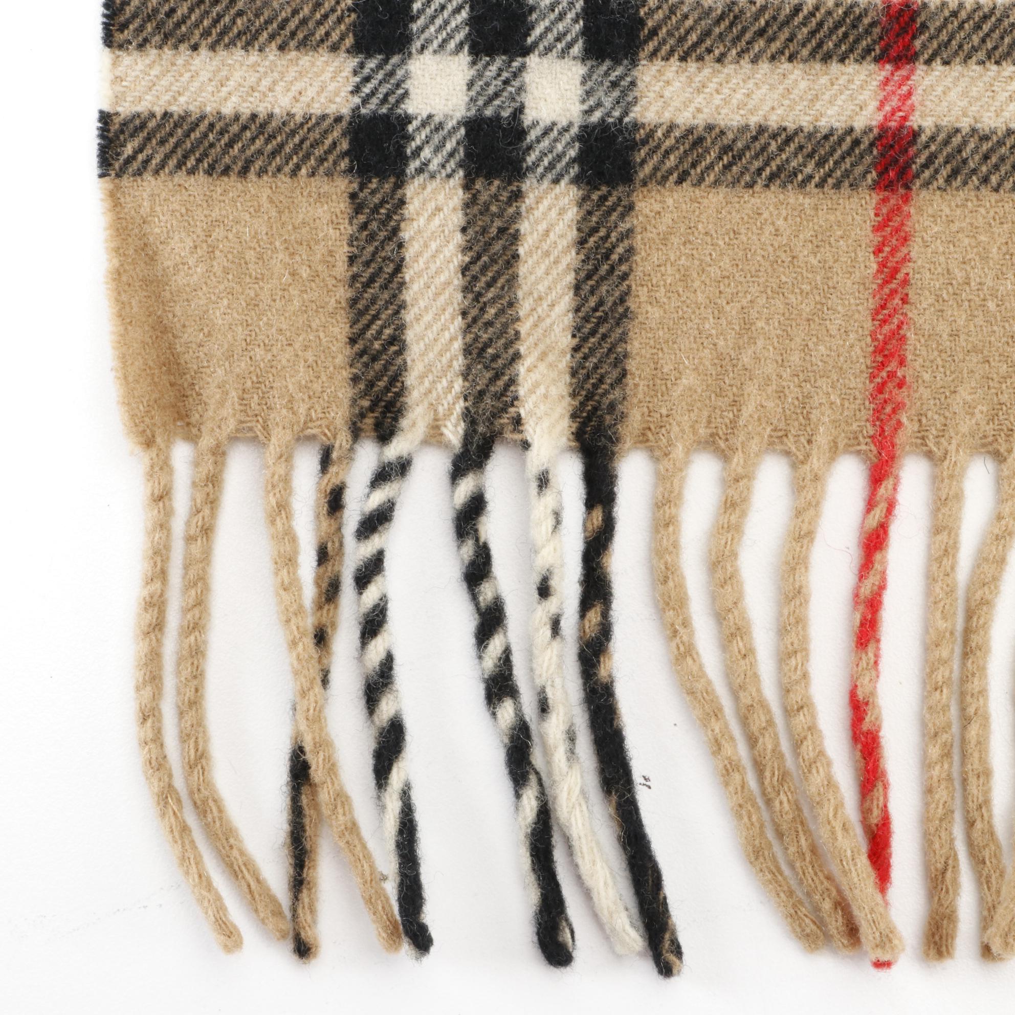 Burberrys Nova Check Fringed Scarf in Lambswool