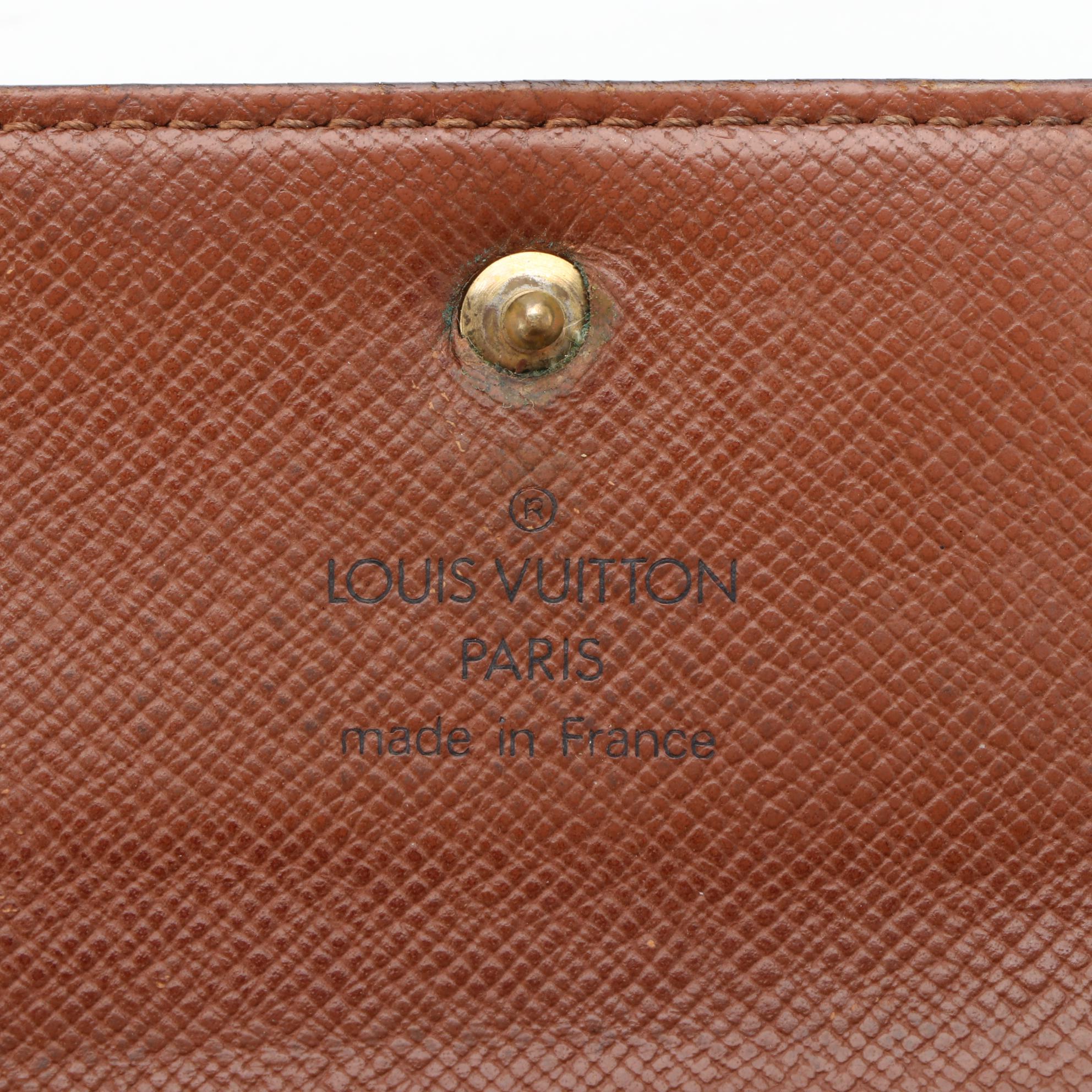 Louis Vuitton Wallet in Monogram Canvas