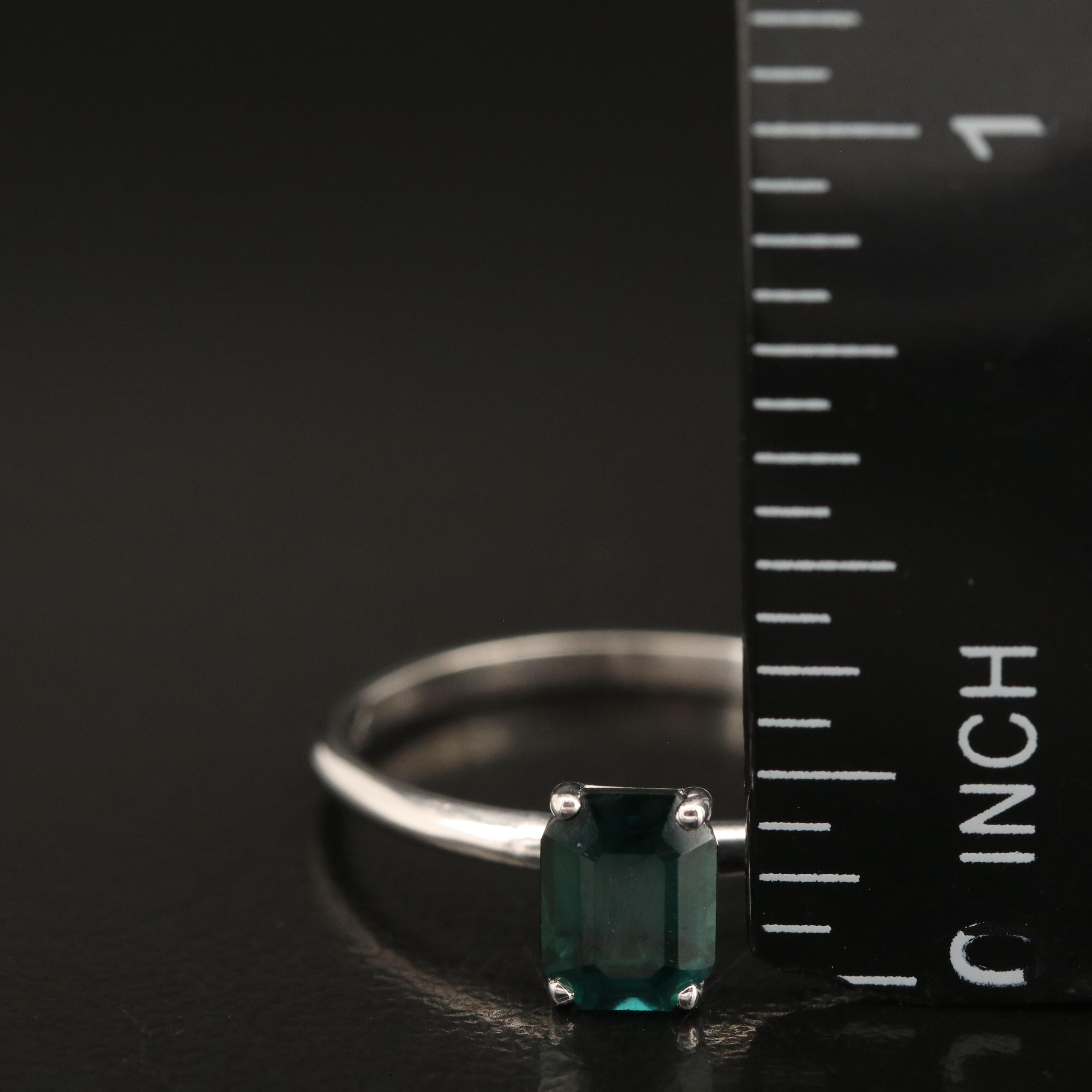 14K 1.40 CT Sapphire Ring