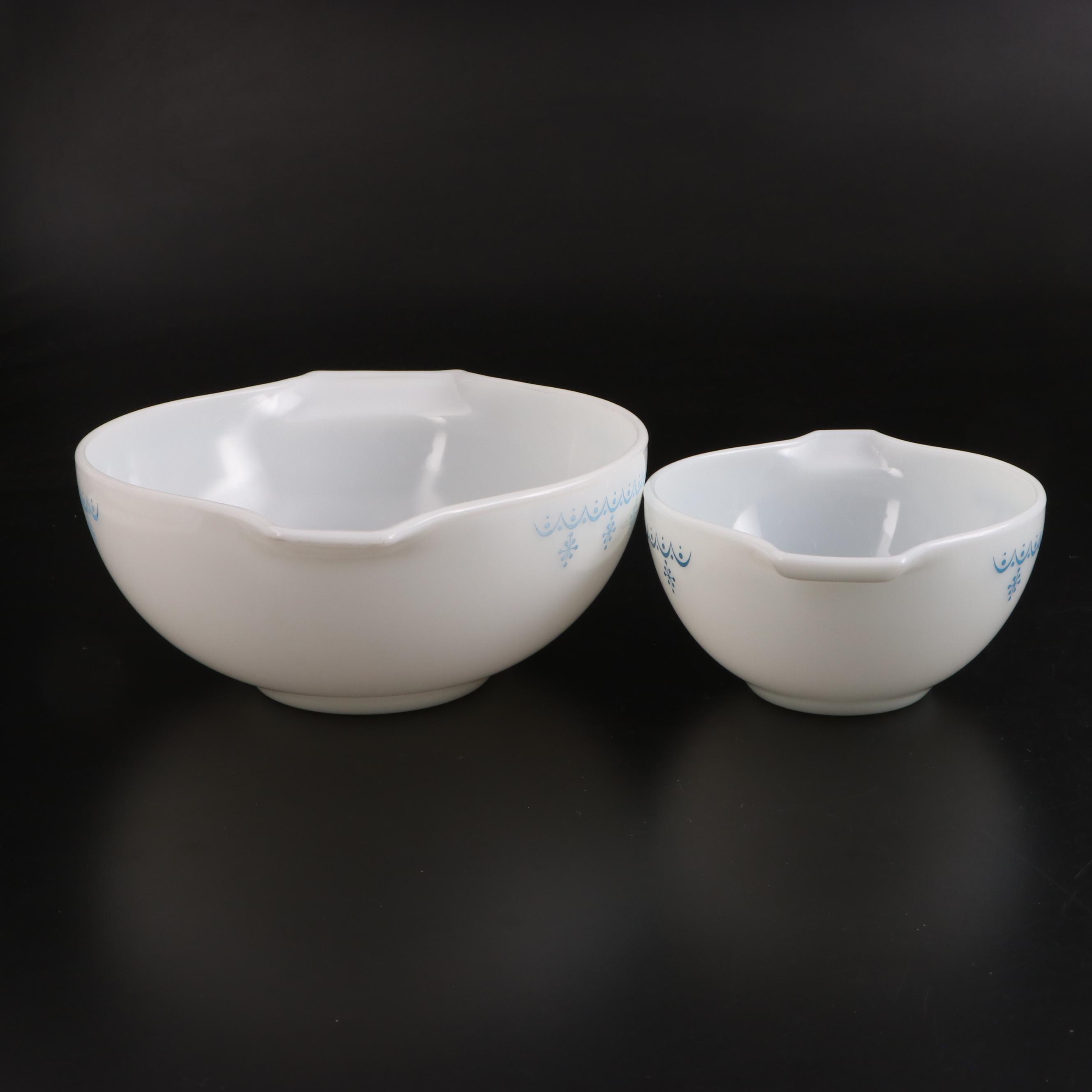 Pyrex "Snowflake Blue" Cinderella Bowls and Covered Casserole Dishes, 1972–1975