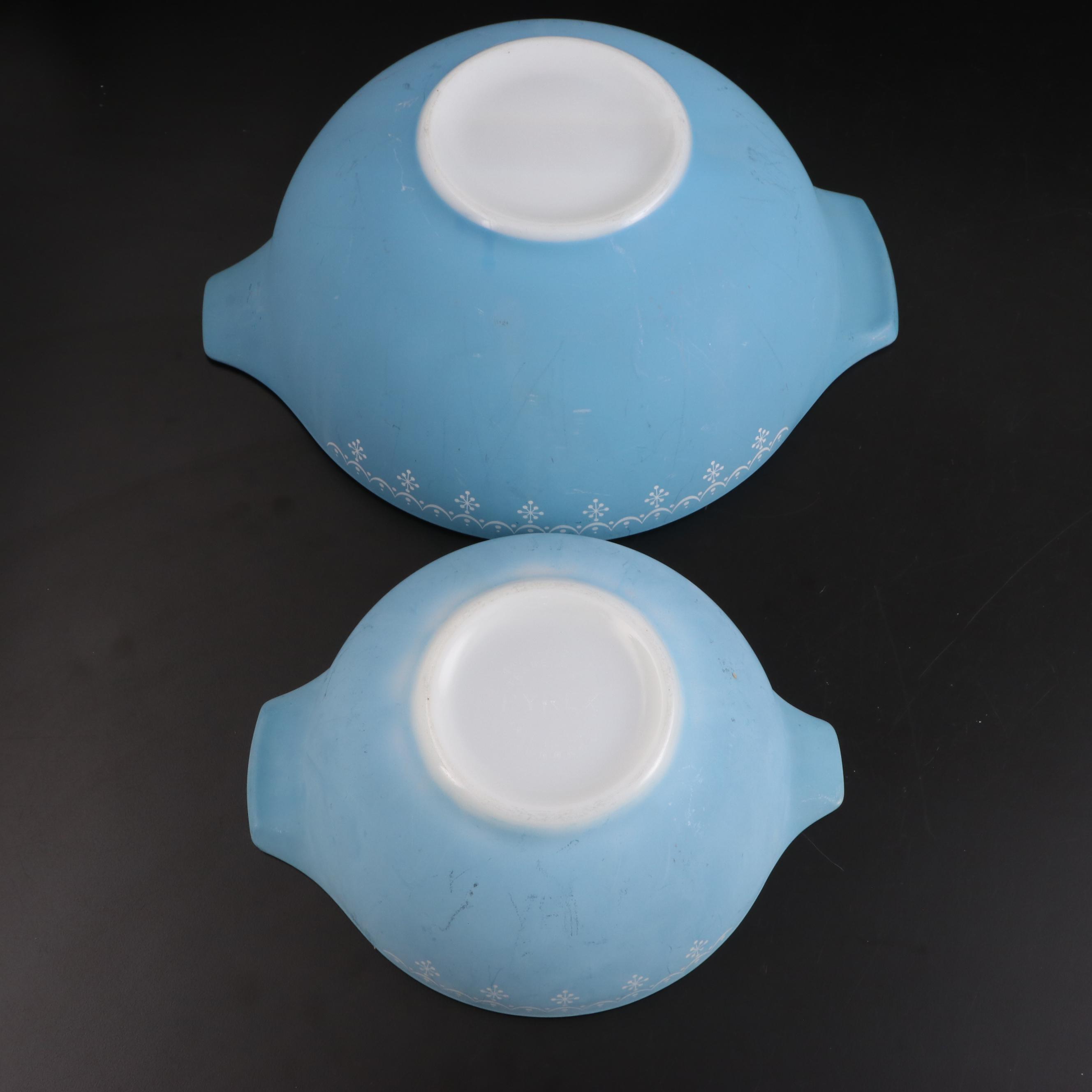 Pyrex "Snowflake Blue" Cinderella Bowls and Covered Casserole Dishes, 1972–1975
