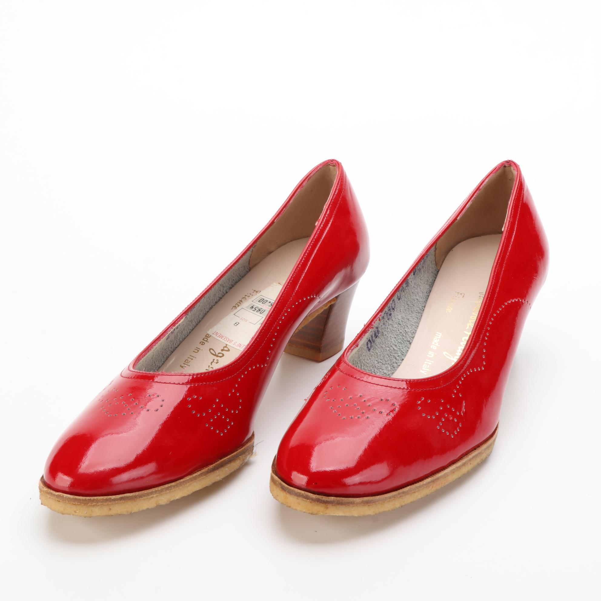 Salvatore Ferragamo Low-Heel Pumps in Leather/Patent Leather with One Box