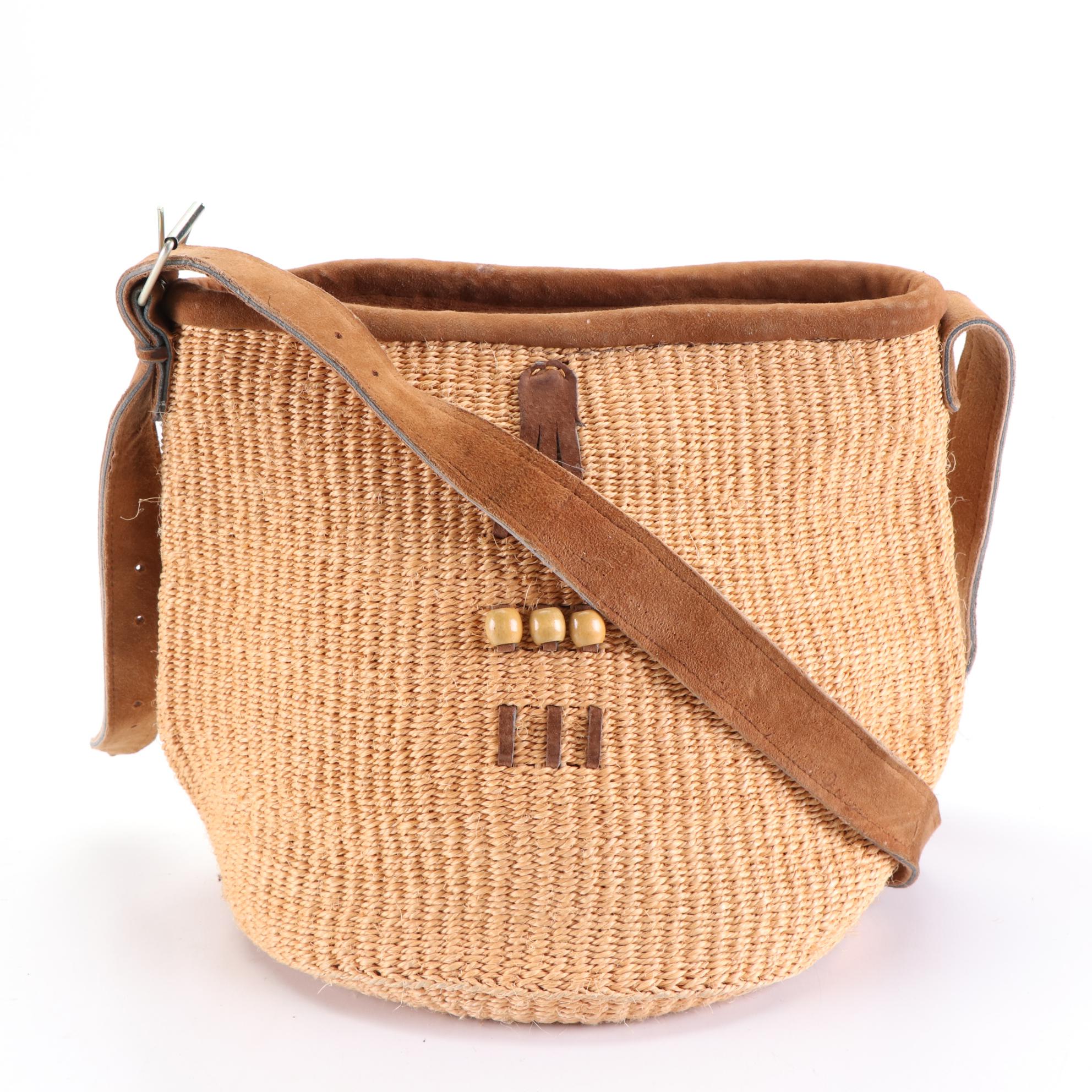 Tote and Shoulder Bag in Woven Raffia with Wood and Suede Trim