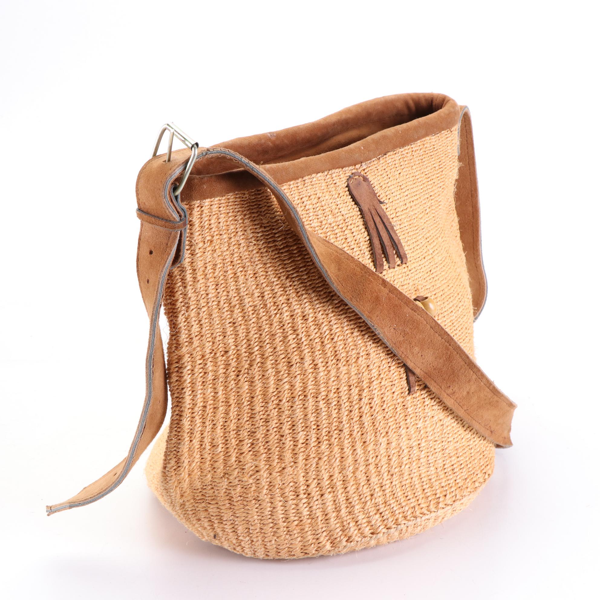 Tote and Shoulder Bag in Woven Raffia with Wood and Suede Trim