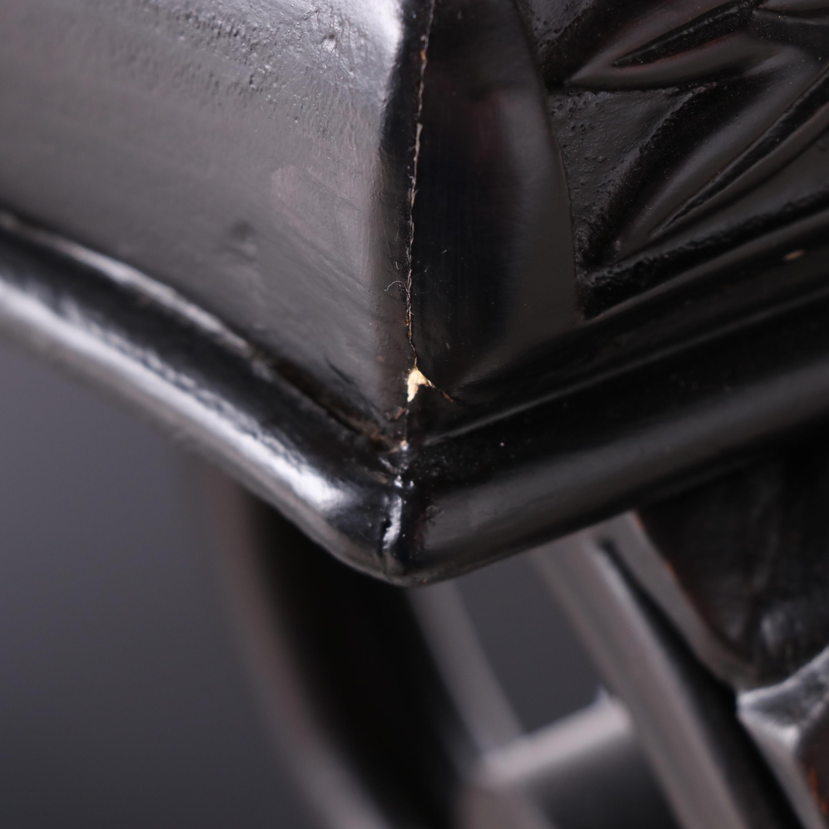 Ashley Furniture "Hinnsdale" Coffee Table