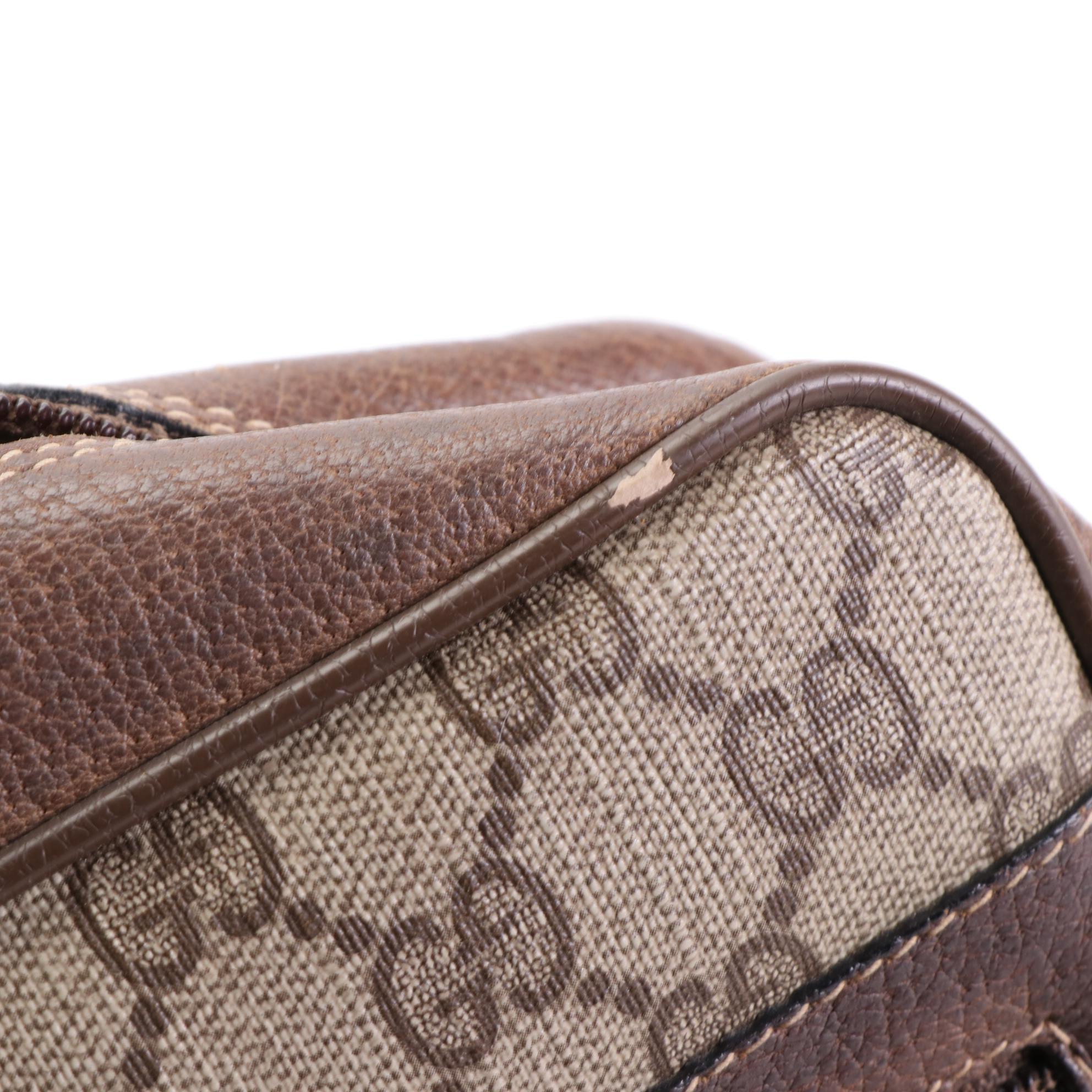 Gucci Accessory Collection Shoulder Bag in GG Supreme Canvas and Leather