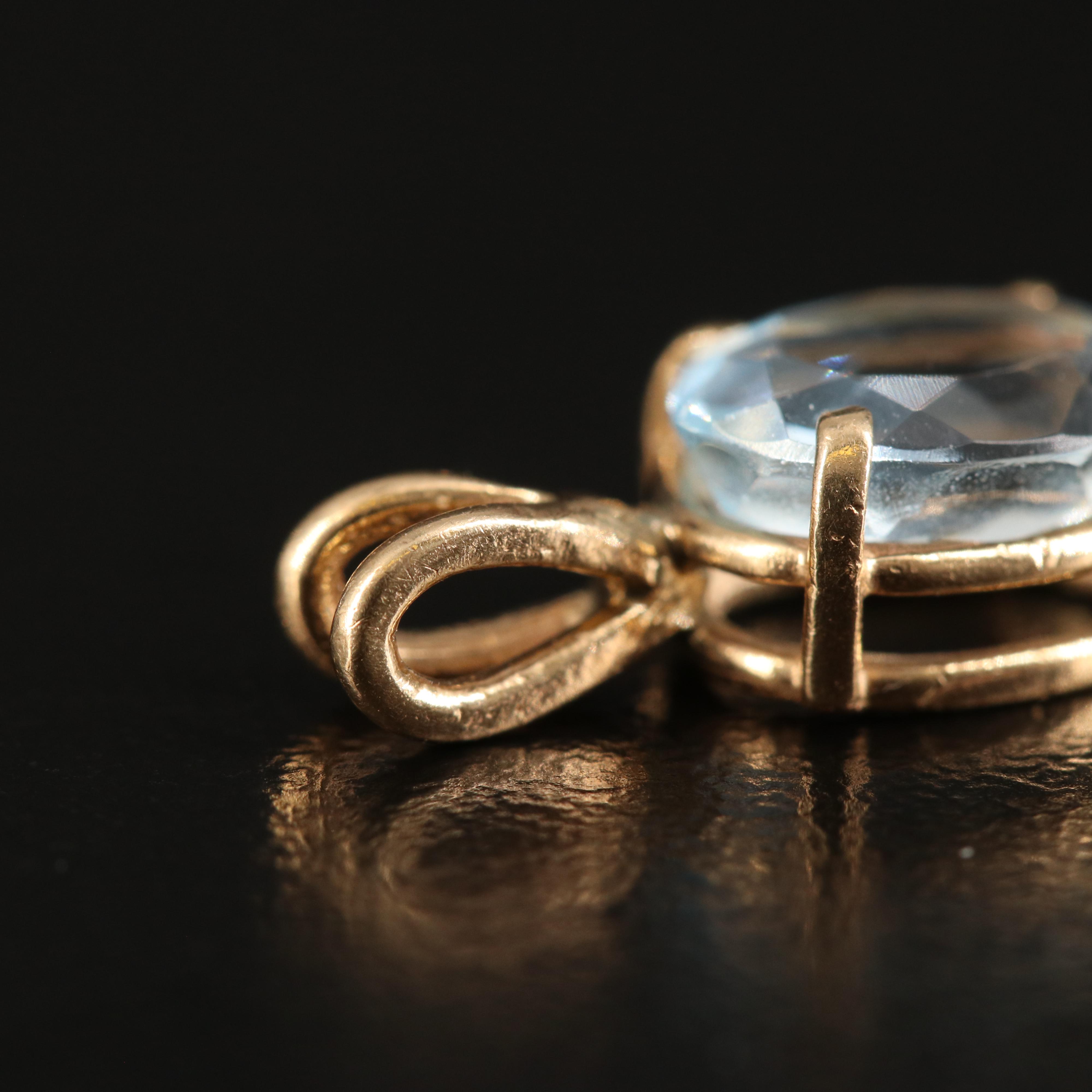 14K Aquamarine Pendant