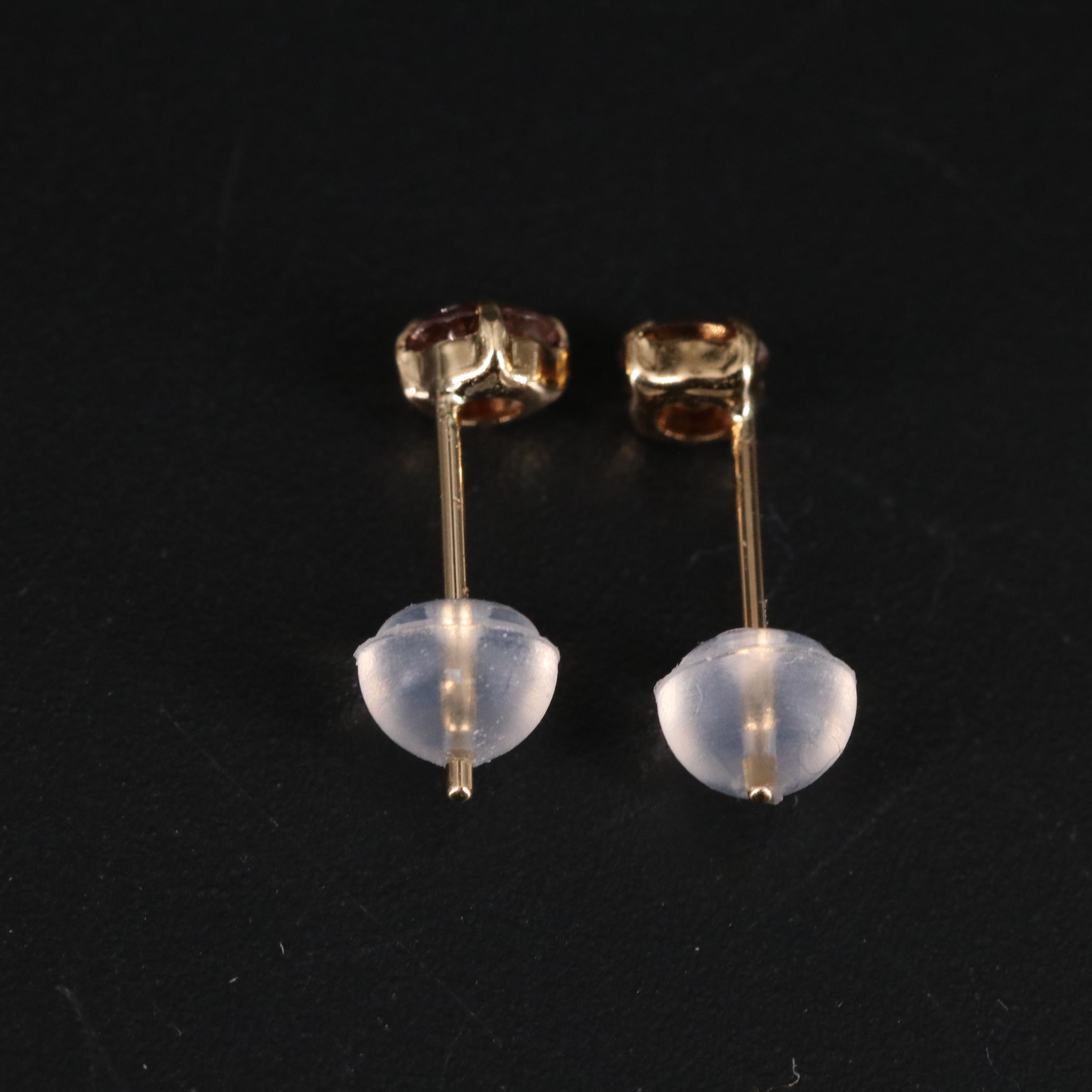 18K Color Change Garnet Stud Earrings