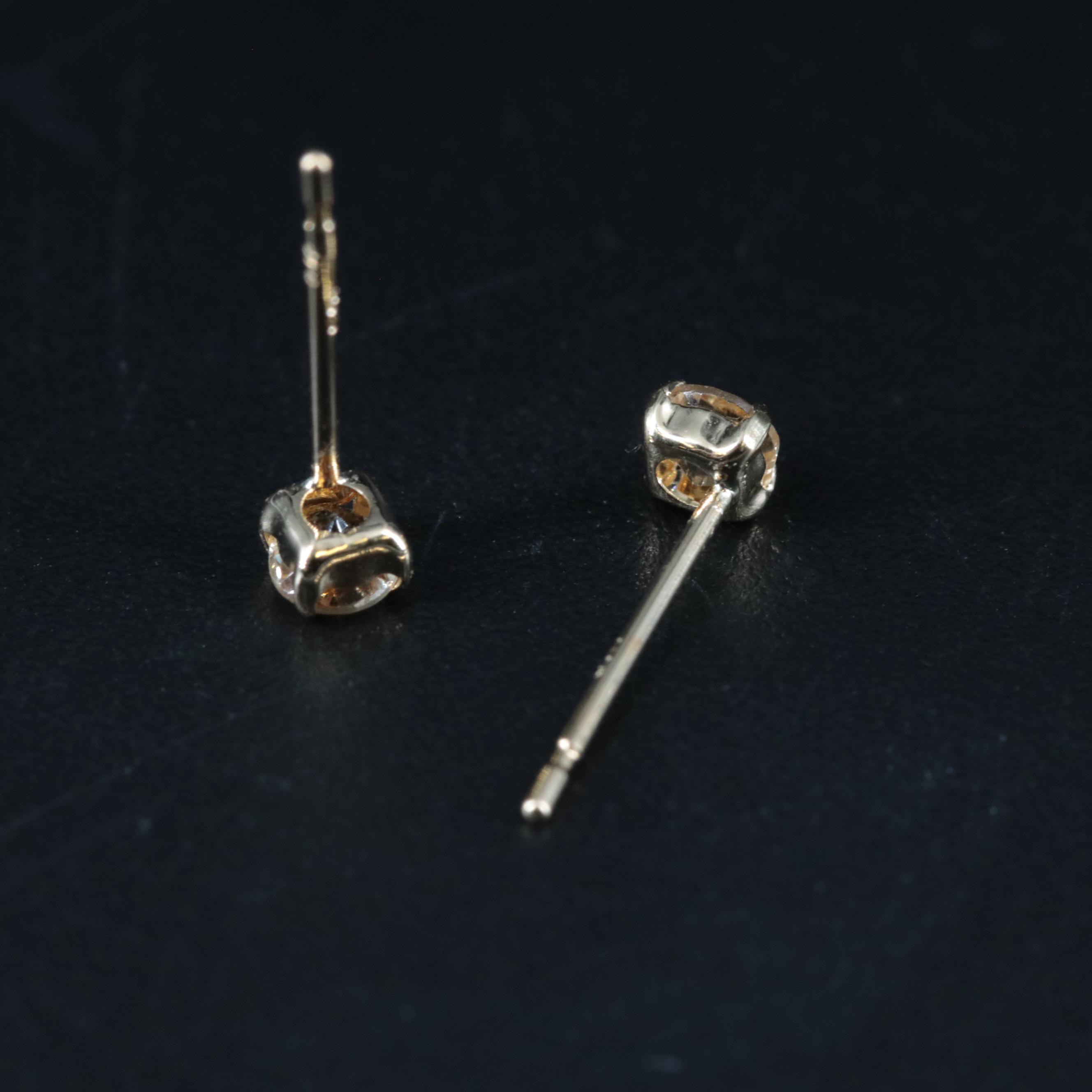 18K Garnet Stud Earrings