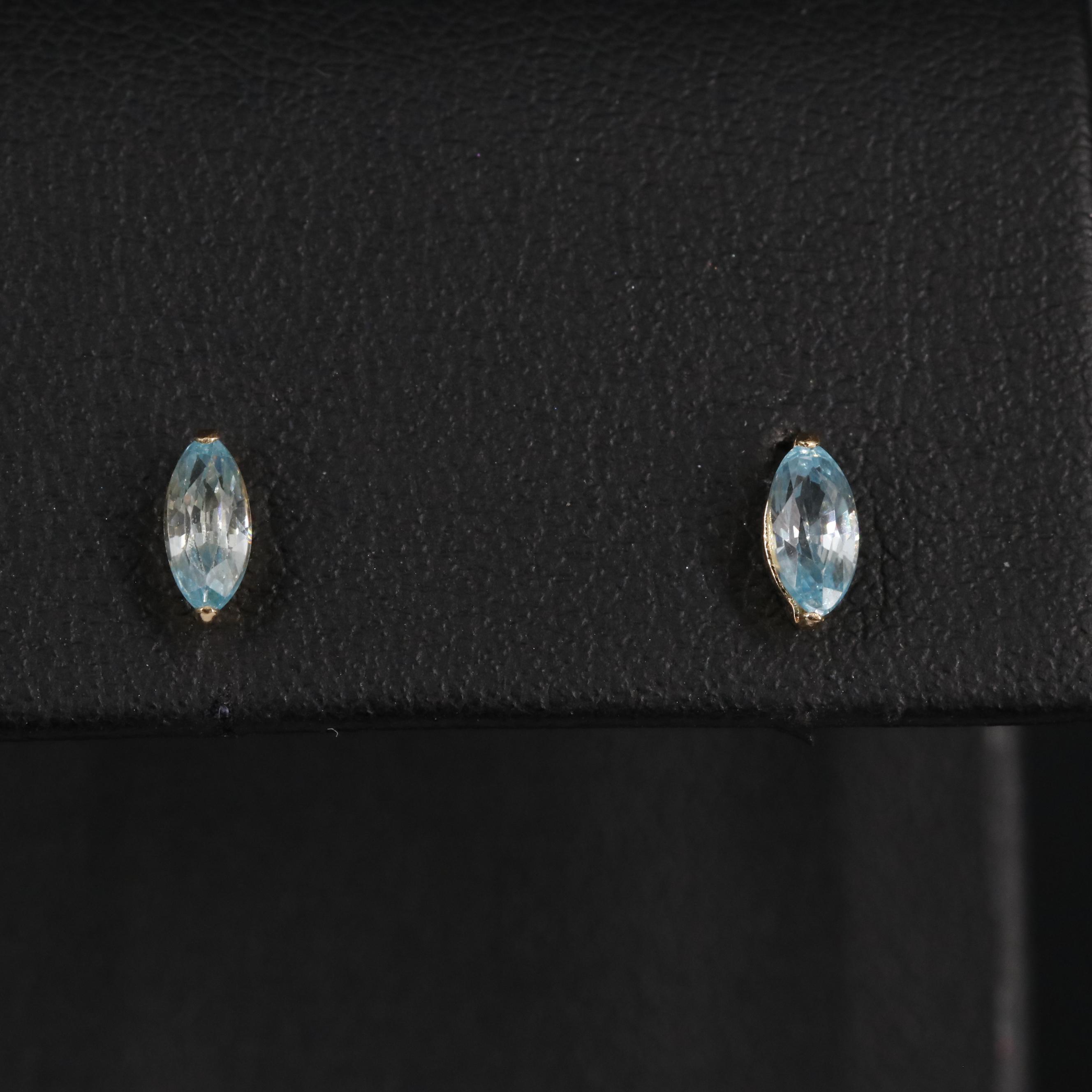 18K Blue Zircon Stud Earrings