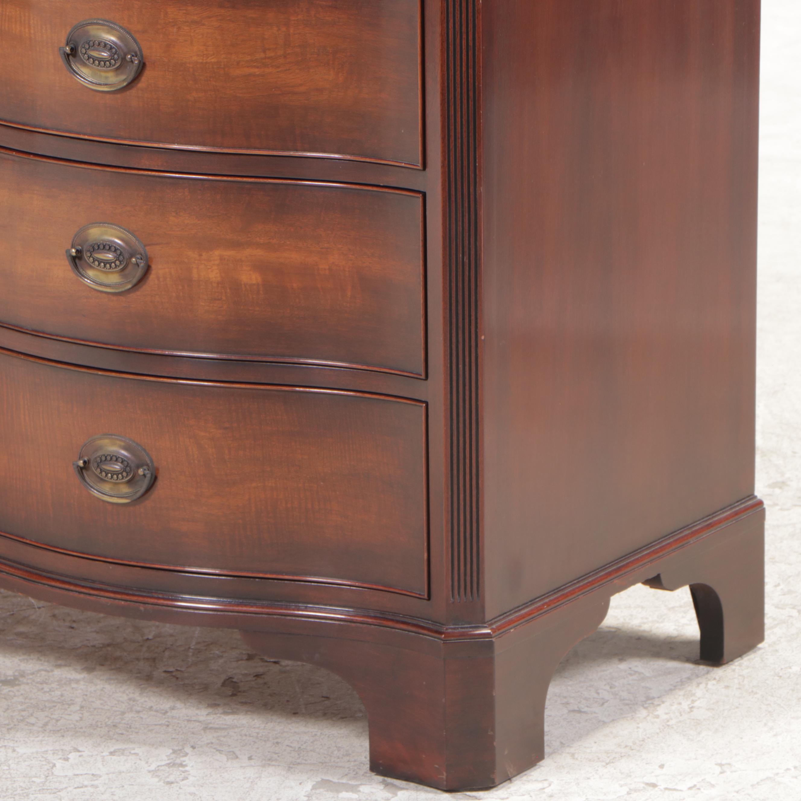 Kindel Federal Style Mahogany Twelve-Drawer Serpentine Chest