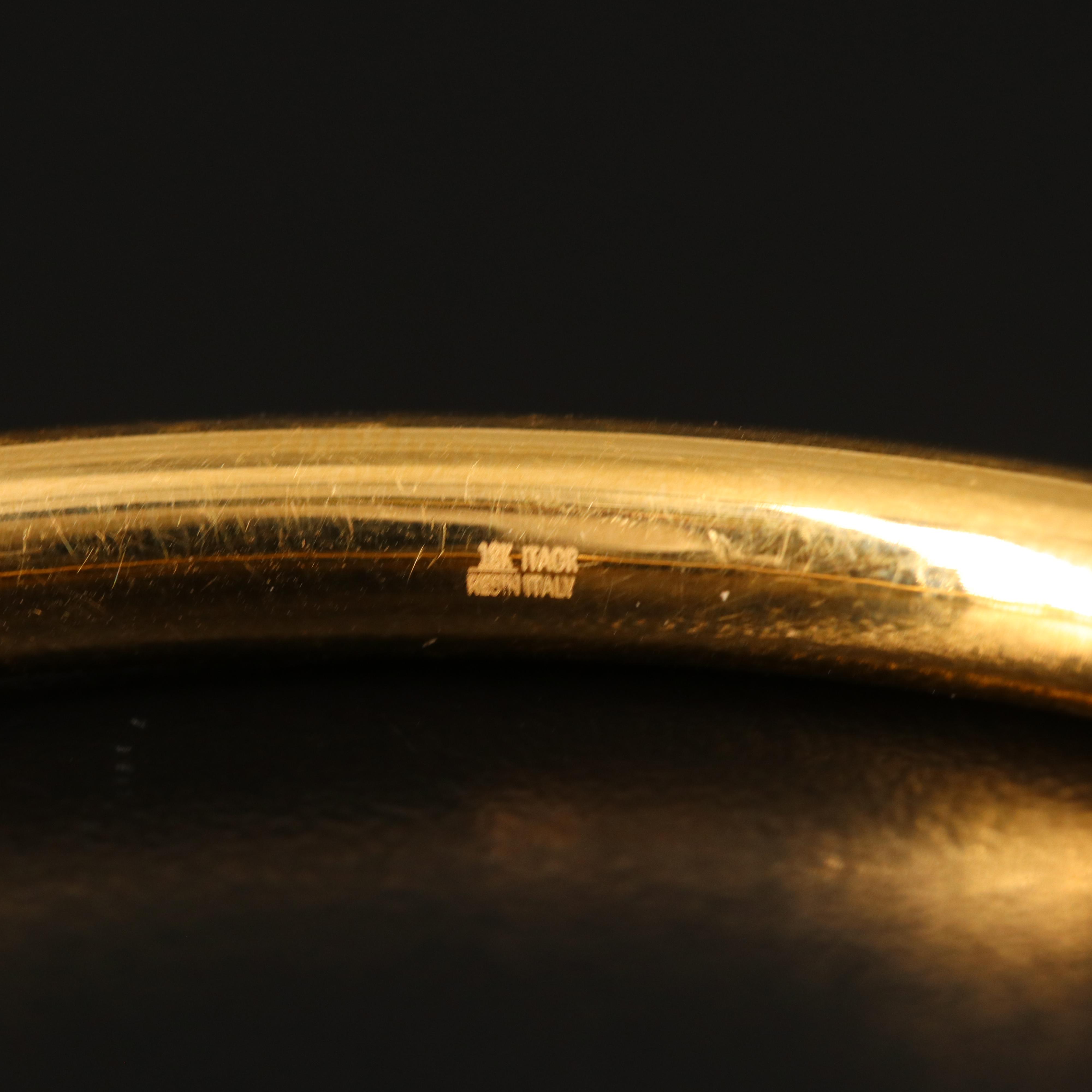 18K Bangle Holding 1984 Italy 500 Lire Coin