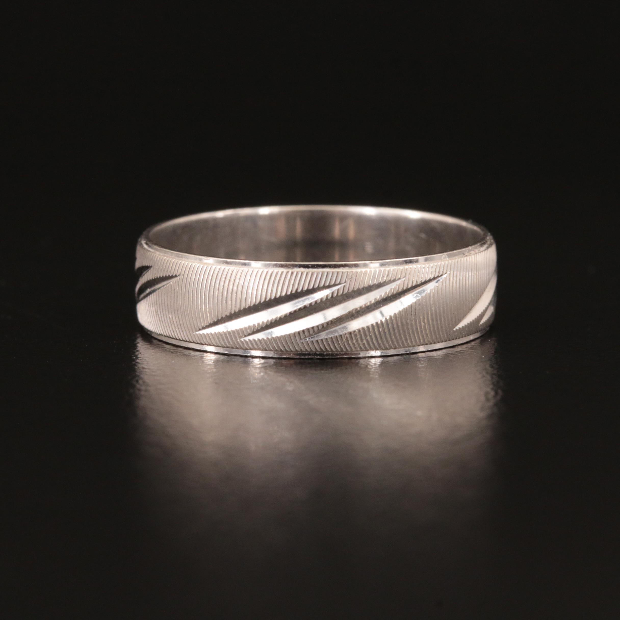 14K Diamond Cut Band