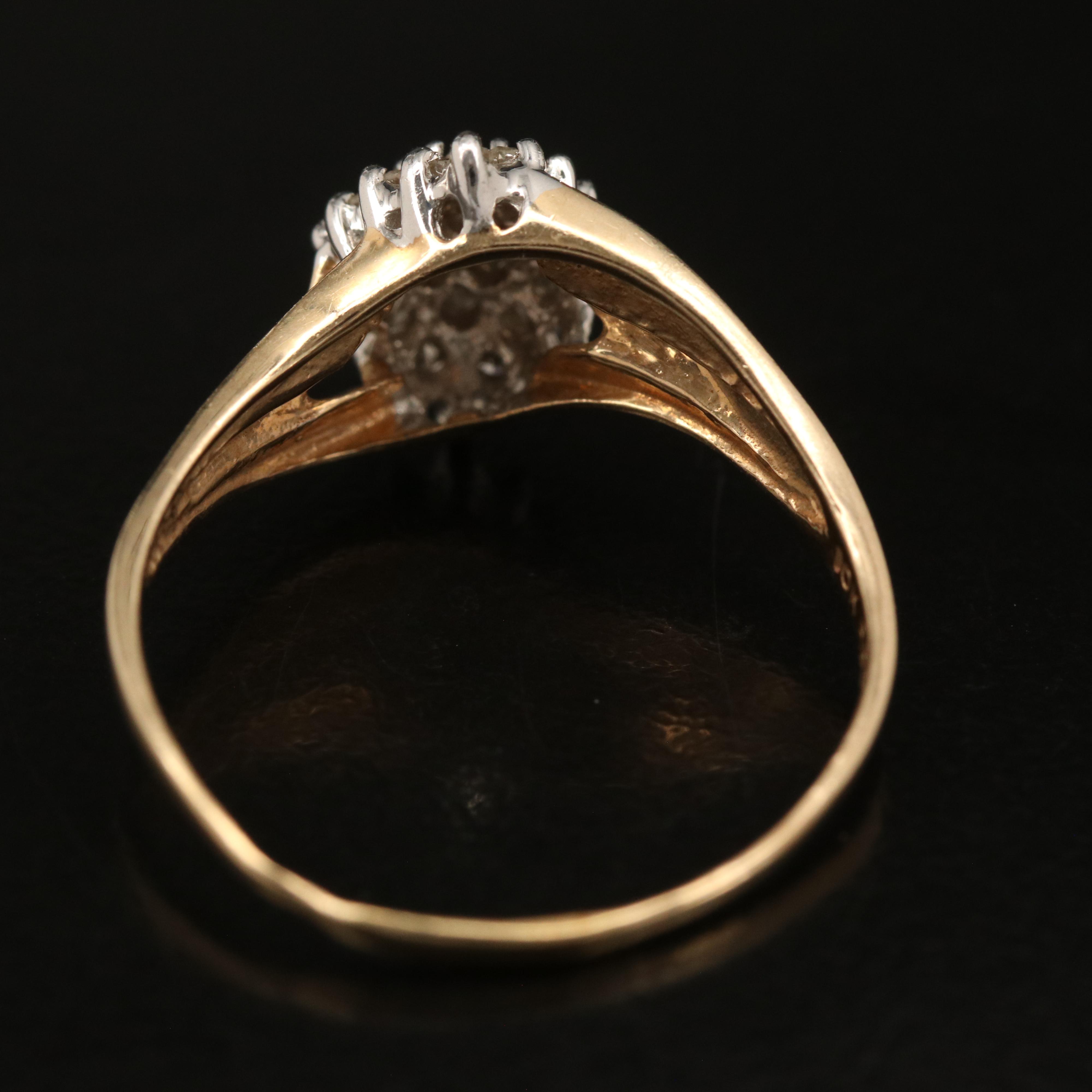 10K 0.25 CTW Diamond Cluster Ring