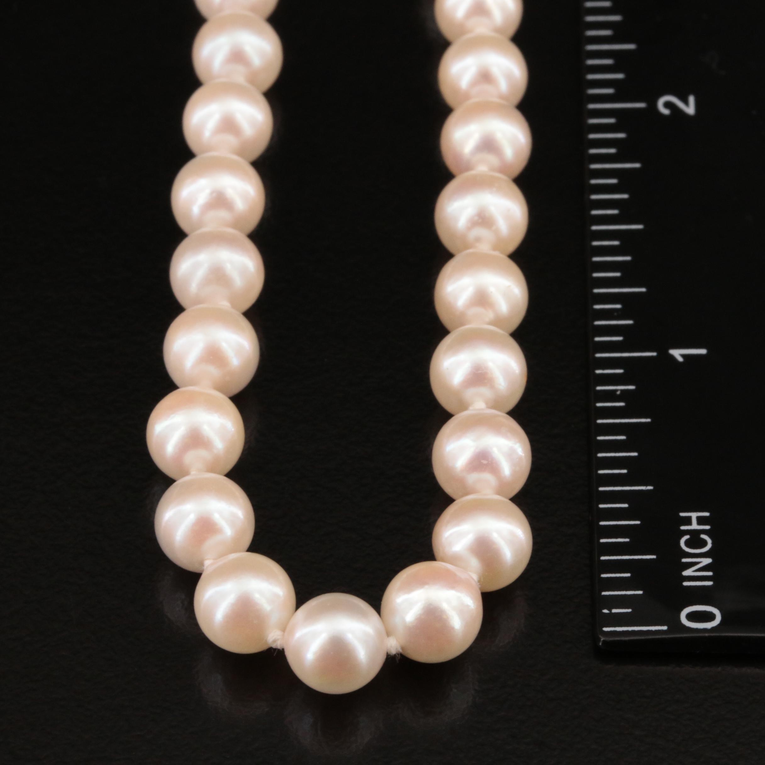 Pearl Graduating Necklace with 14K Clasp
