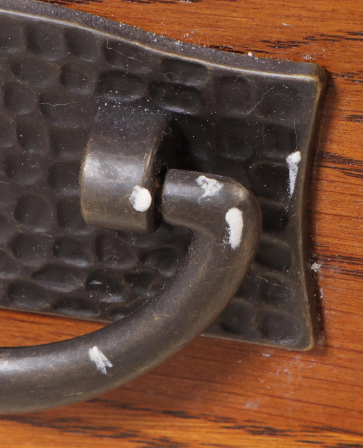 Thomasville "Impressions" Arts and Crafts Style Oak Nine-Drawer Dresser