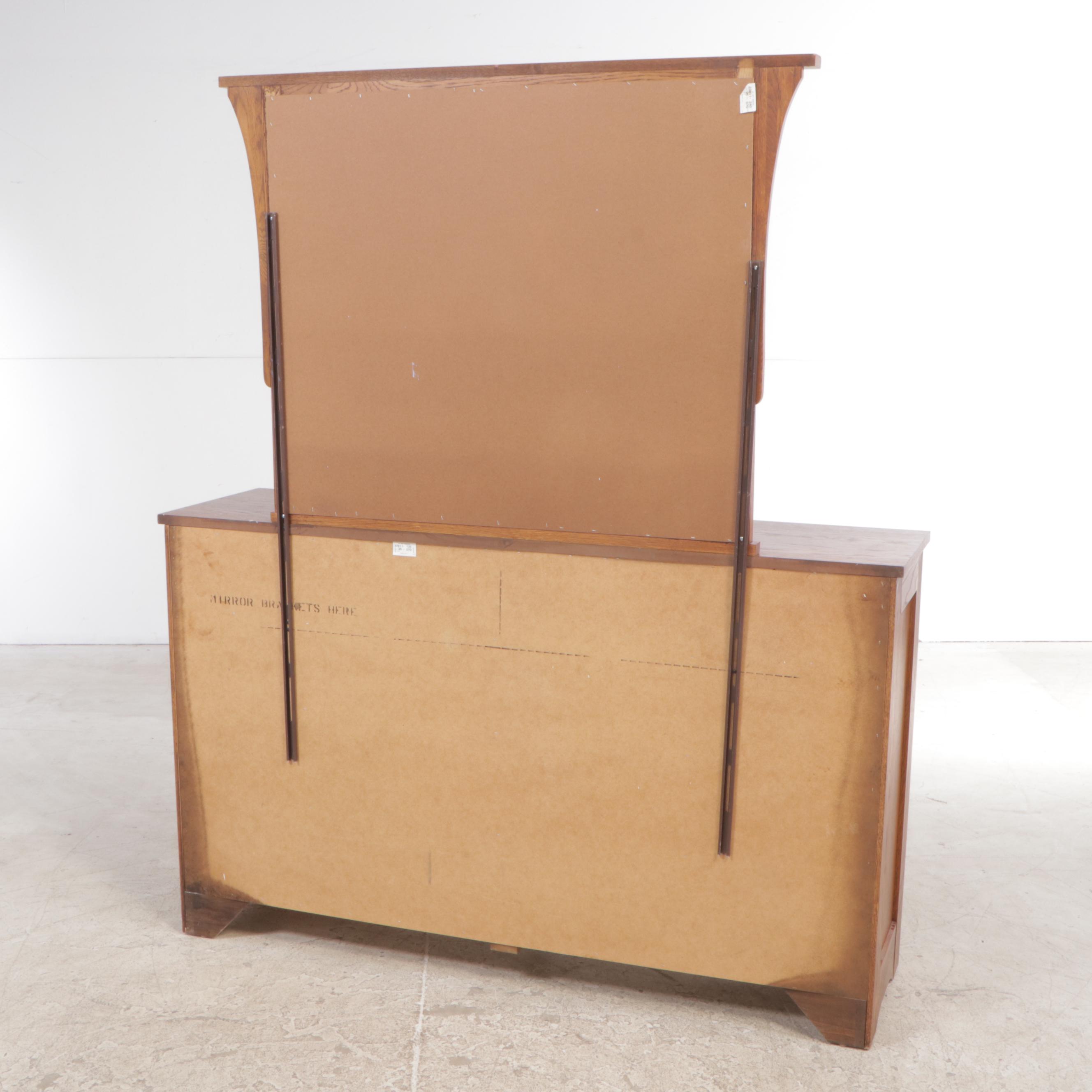 Thomasville "Impressions" Arts and Crafts Style Oak Nine-Drawer Dresser