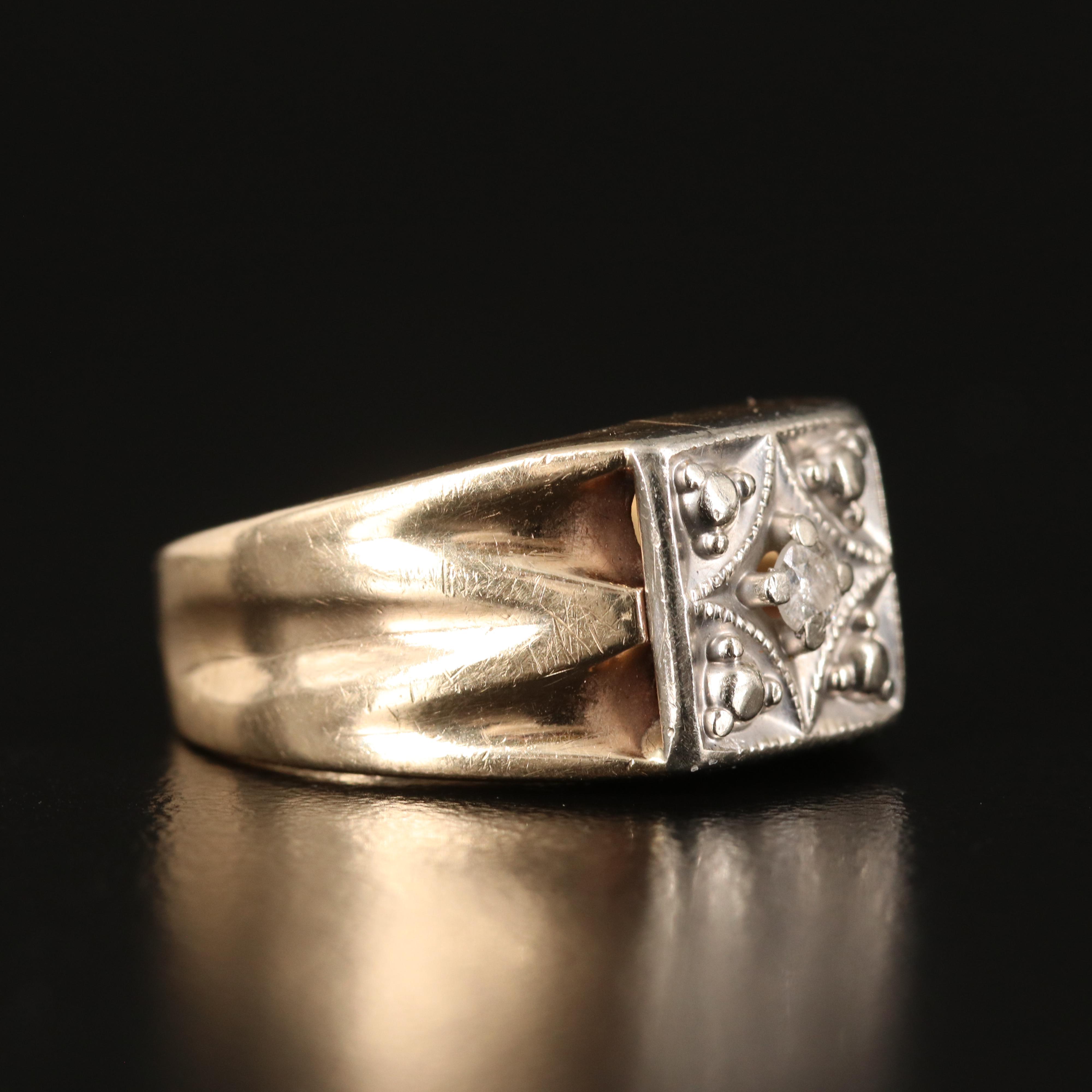 10K 0.08 CT Diamond Ring