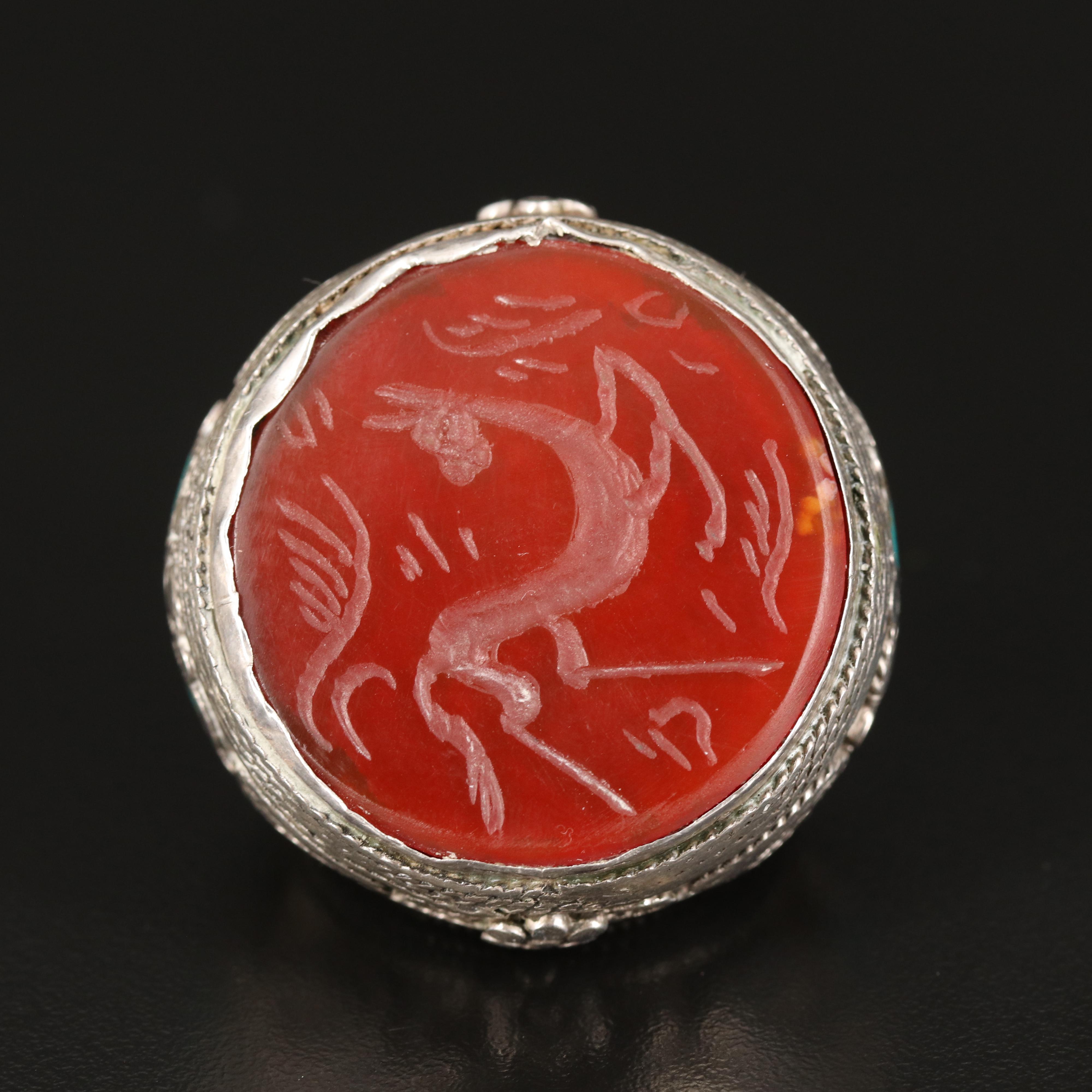 Afghan Mughal Intaglio Ring Depicting the Bactrian Deer in 850 Silver