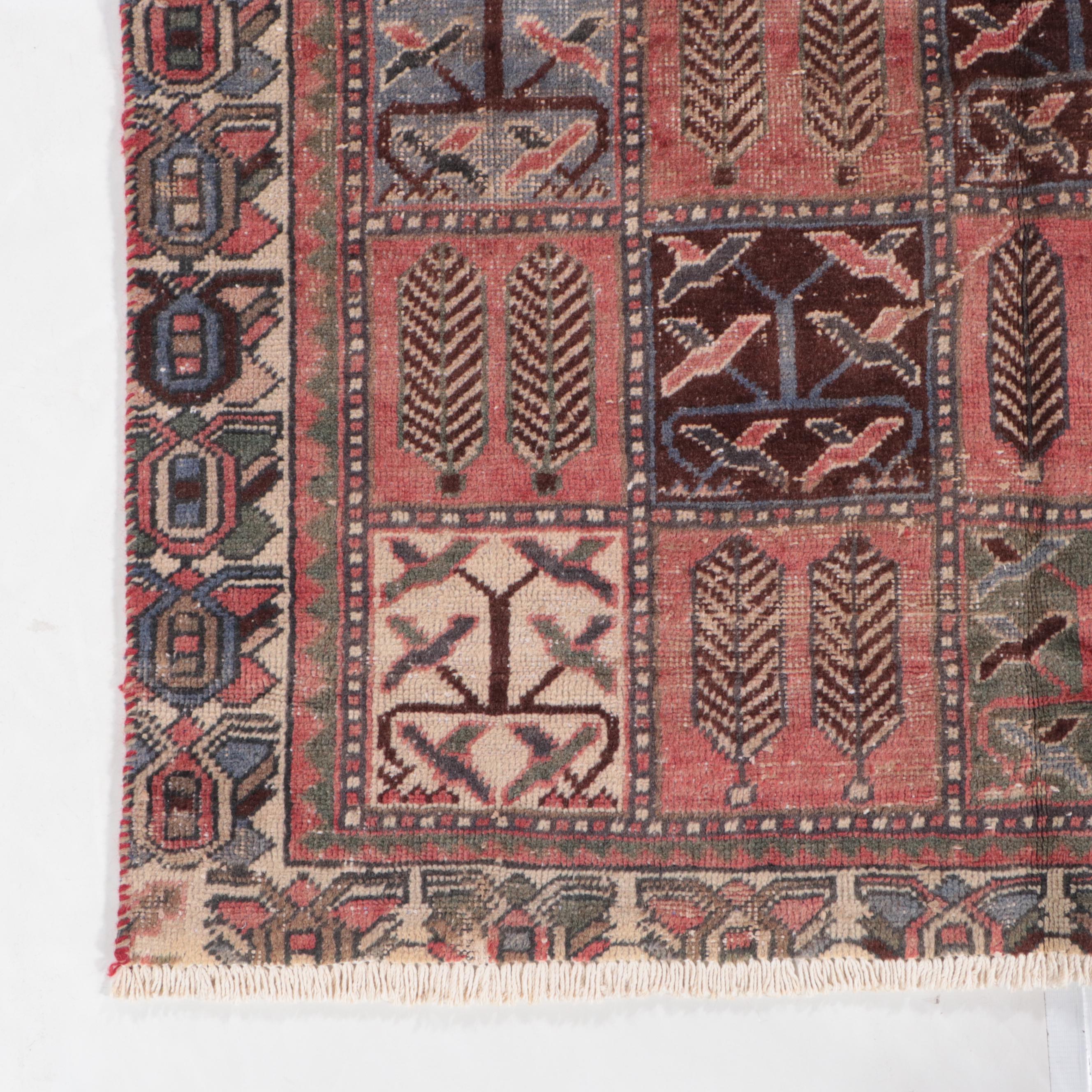 4'3 x 8'10 Hand-Knotted Persian Bakhtiari Long Rug