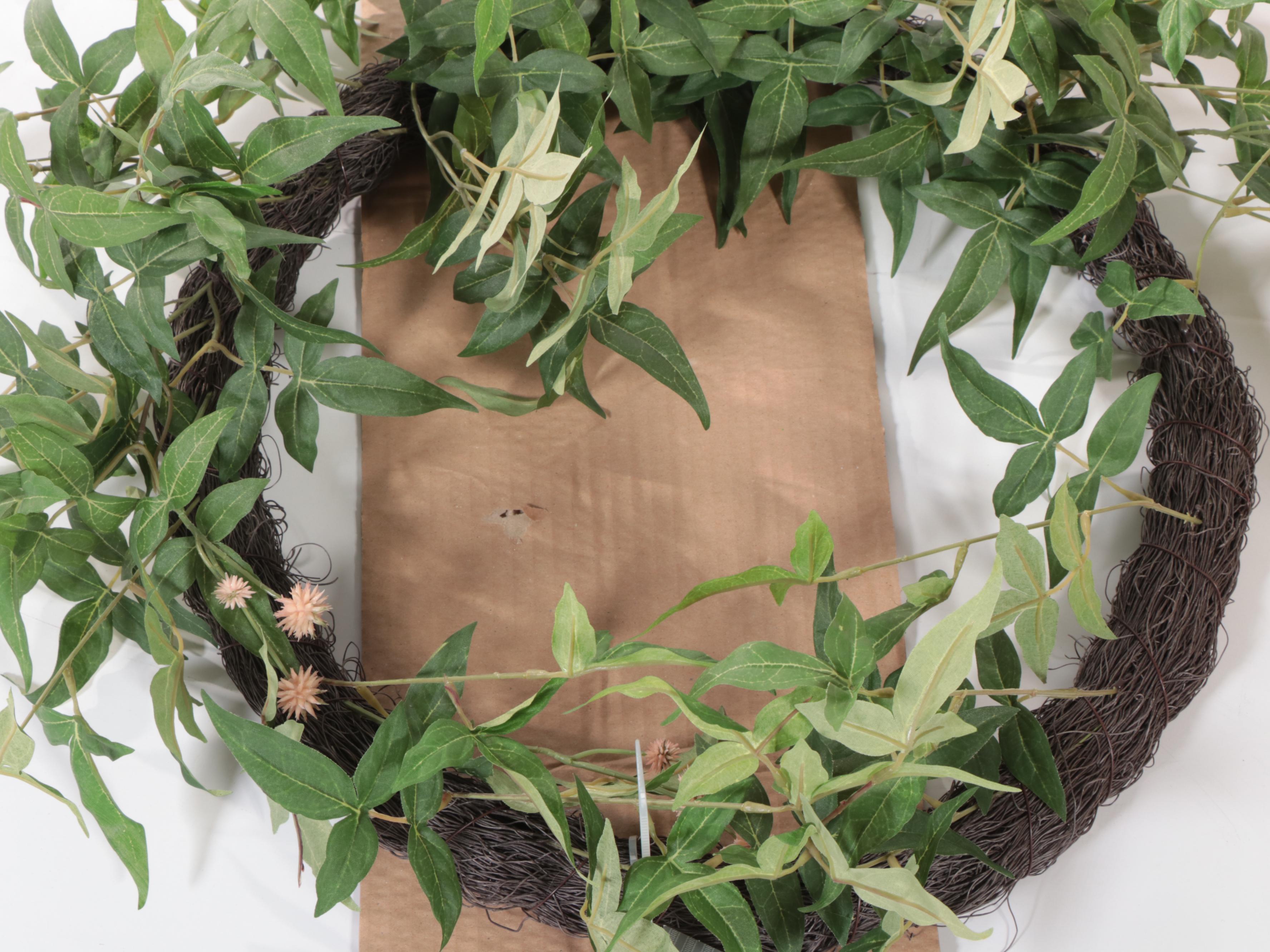 Pair of Threshold Natural Seagrass Baskets with Asymmetrical Wreath