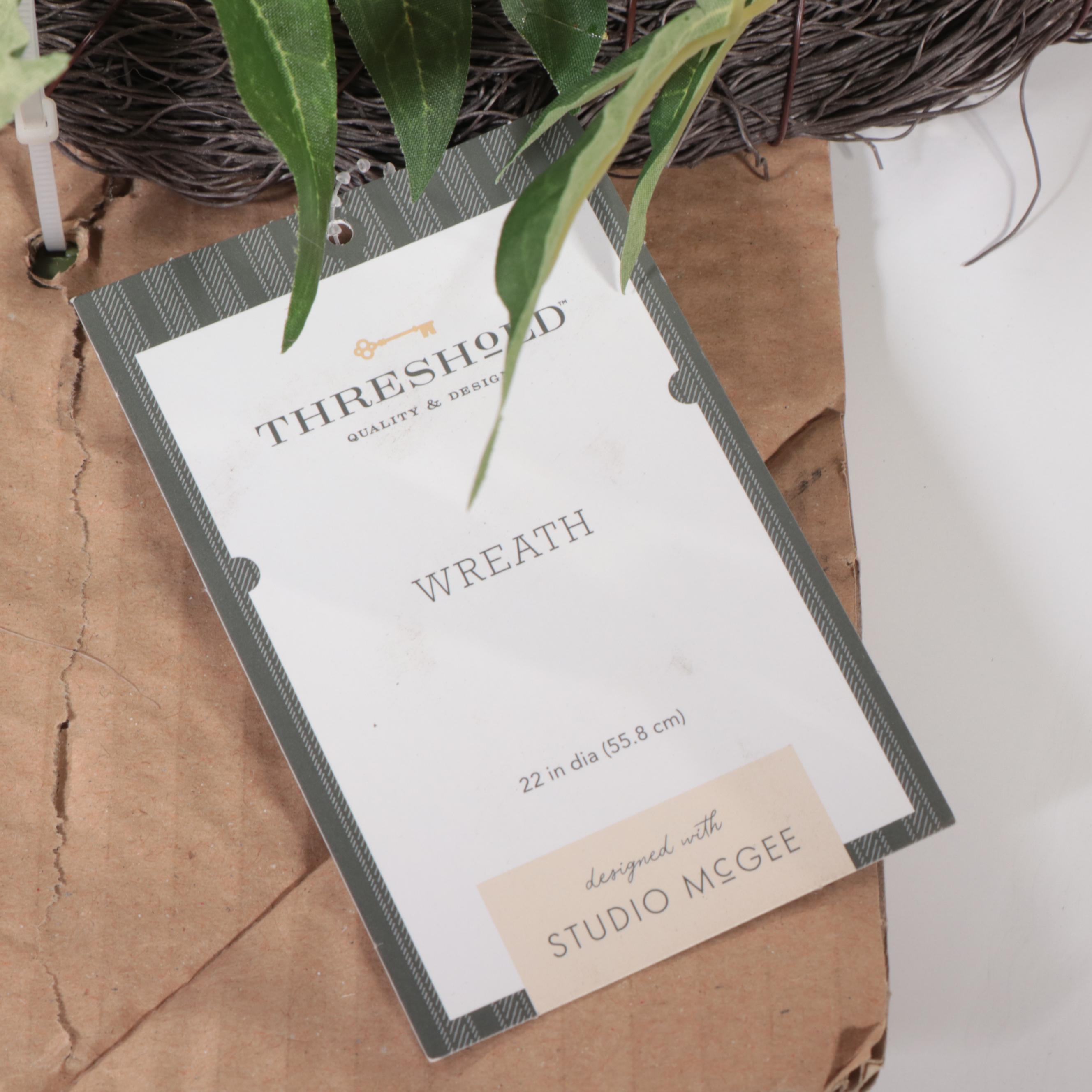 Pair of Threshold Natural Seagrass Baskets with Asymmetrical Wreath