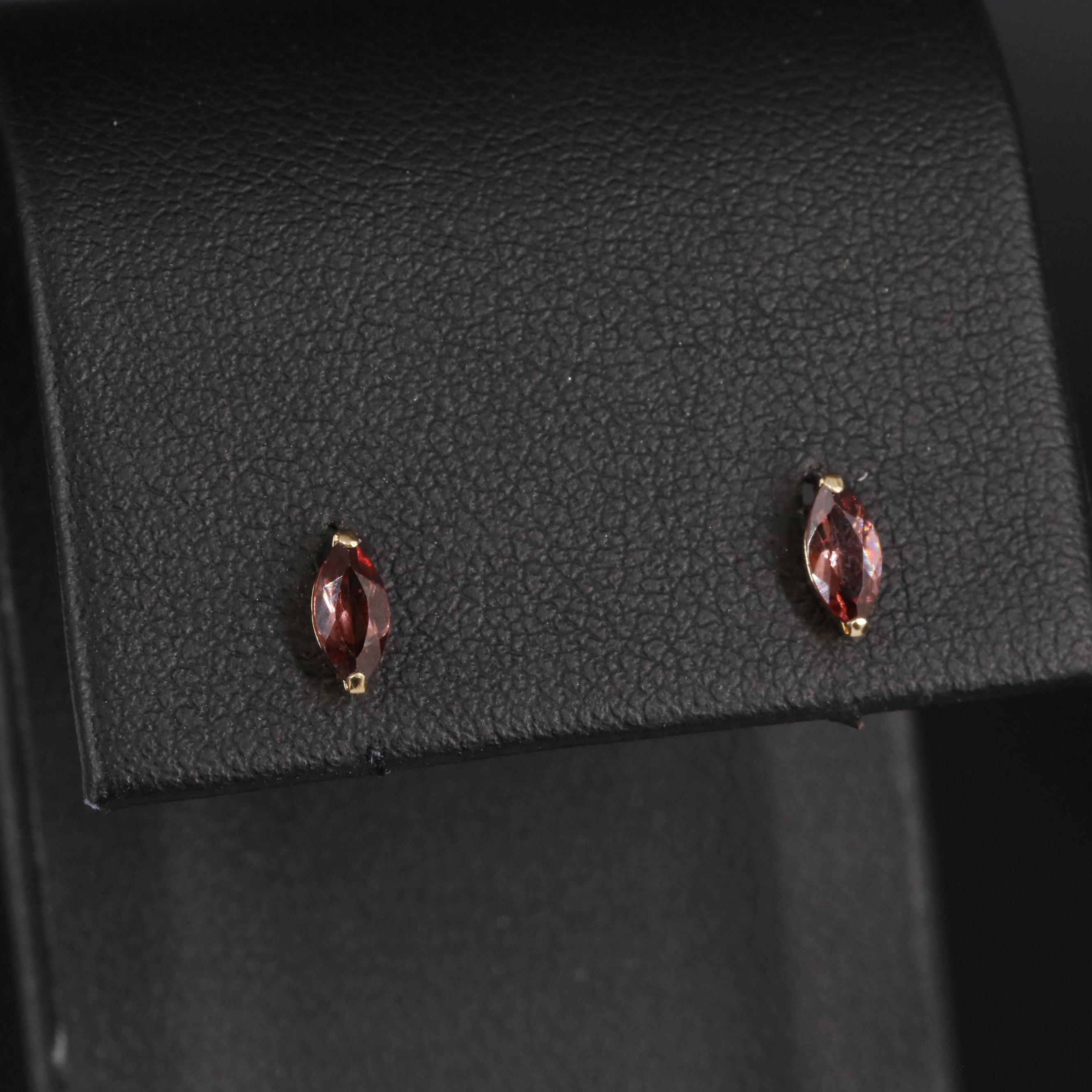 18K Zircon Stud Earrings