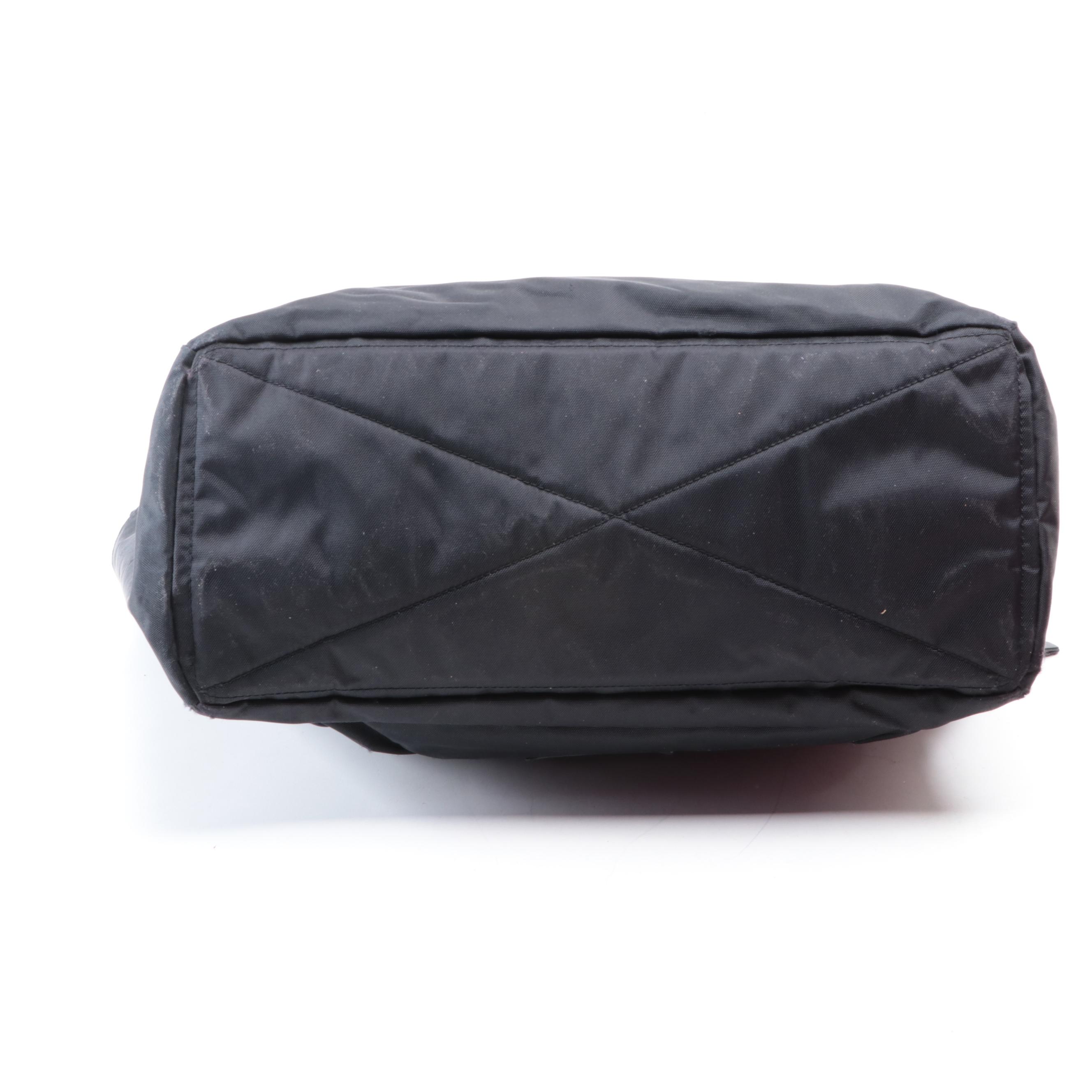 Marc Jacobs Tote in Black Nylon and Shoulder Bag in Leather