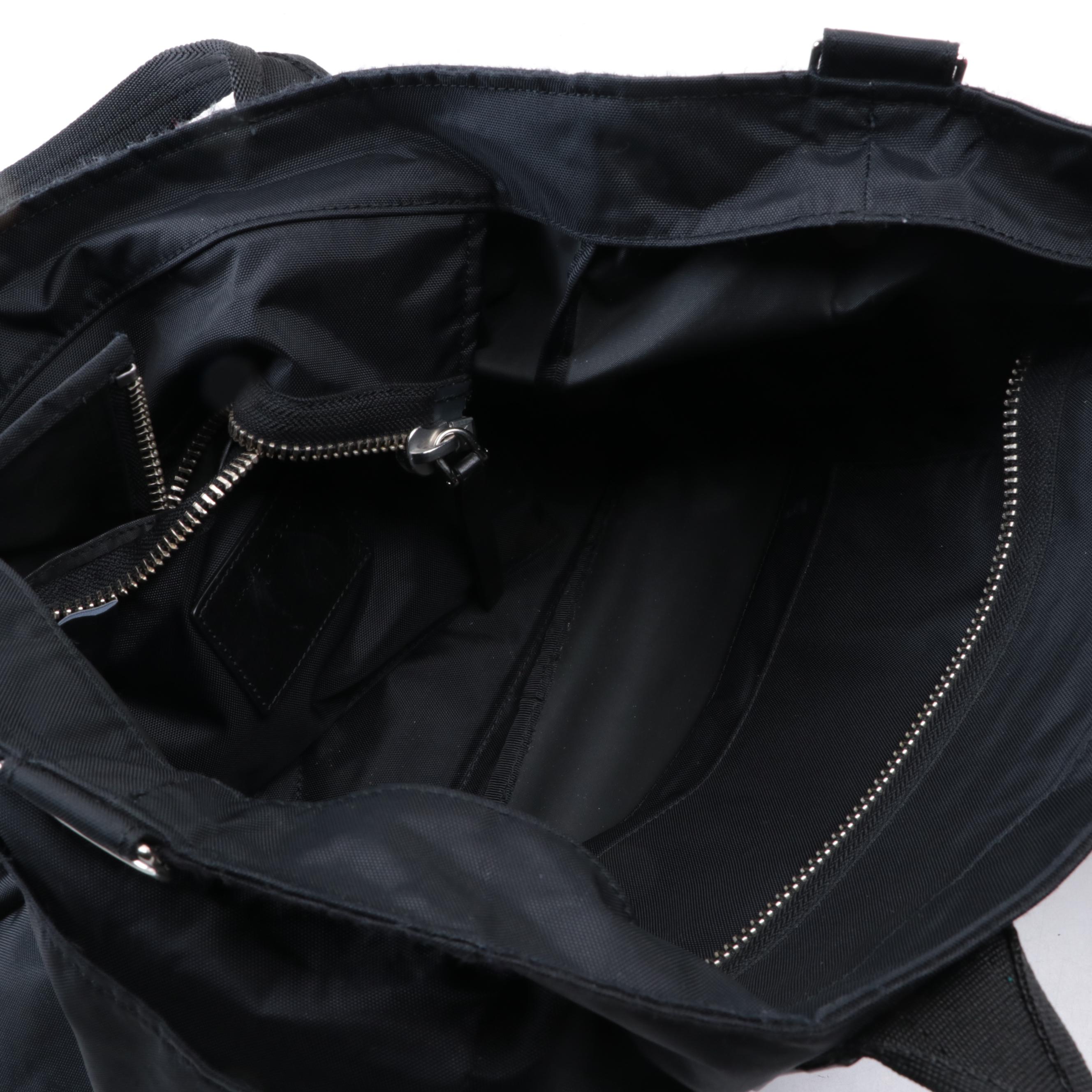 Marc Jacobs Tote in Black Nylon and Shoulder Bag in Leather