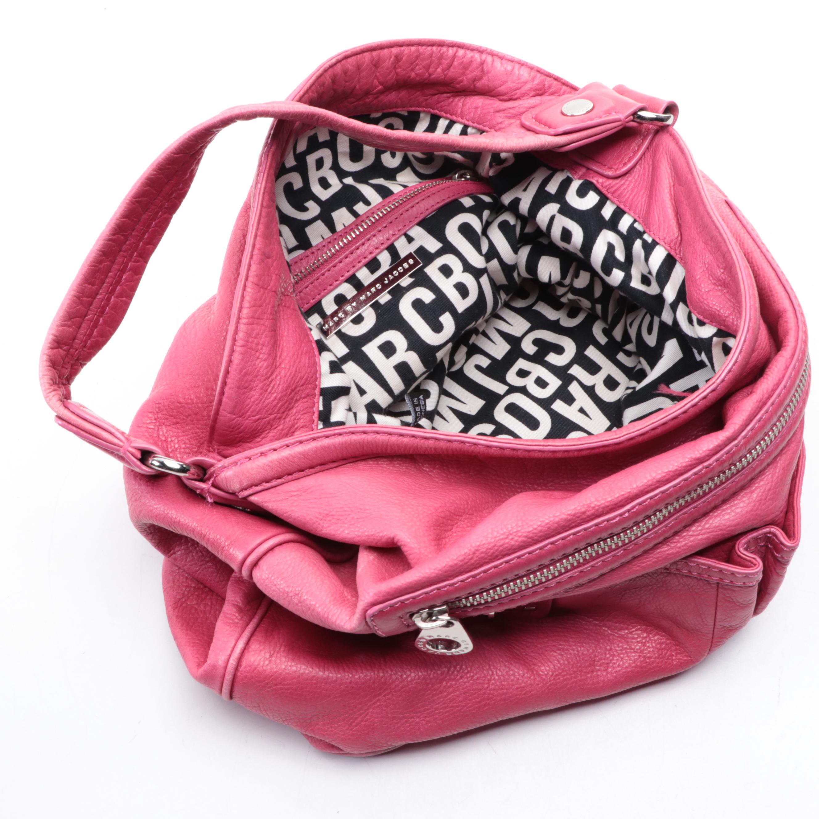 Marc Jacobs Tote in Black Nylon and Shoulder Bag in Leather