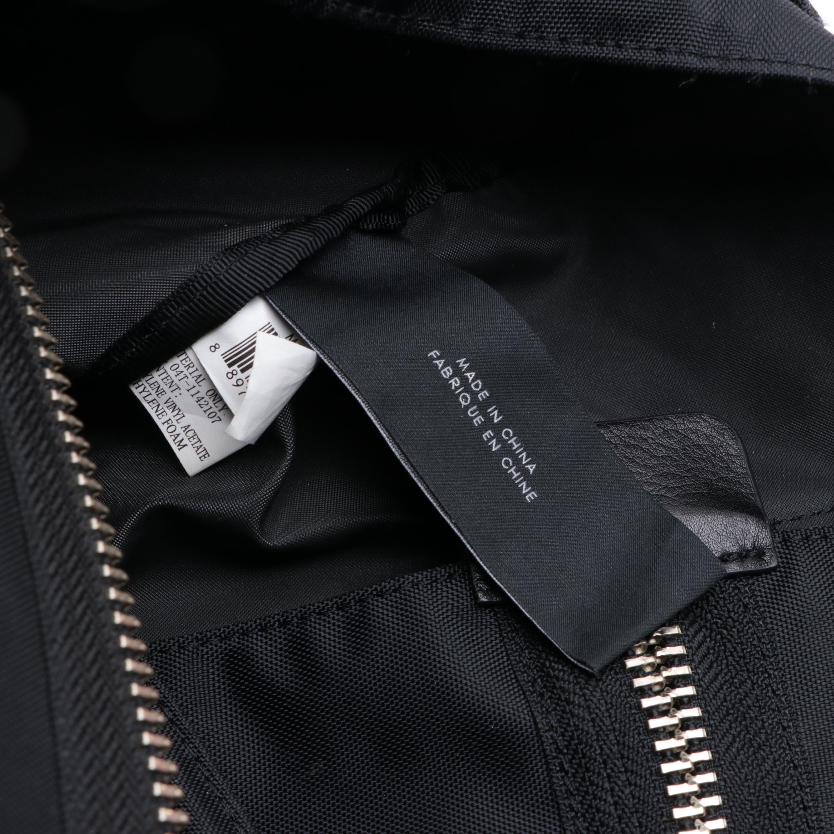 Marc Jacobs Tote in Black Nylon and Shoulder Bag in Leather