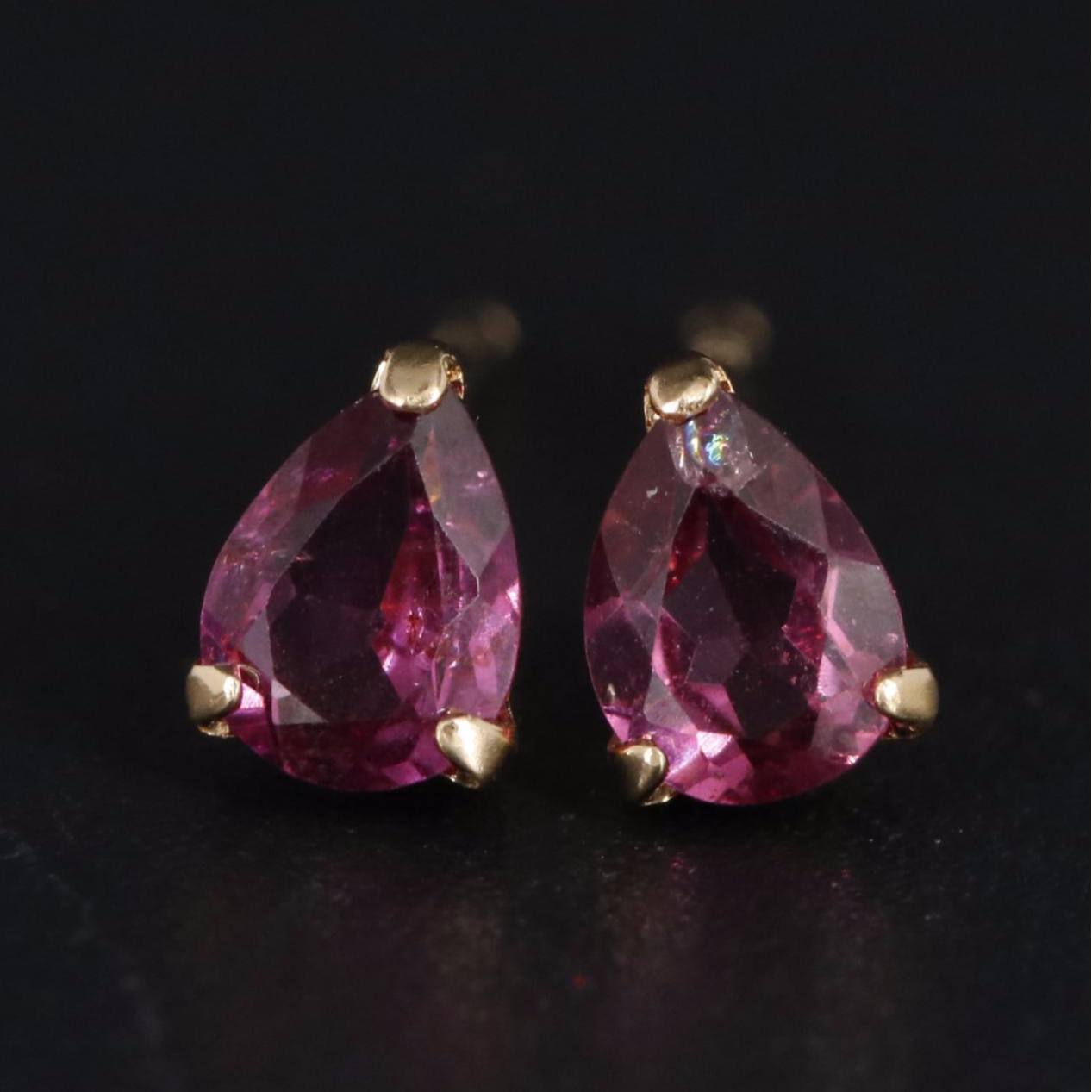 18K Purple Garnet Stud Earrings